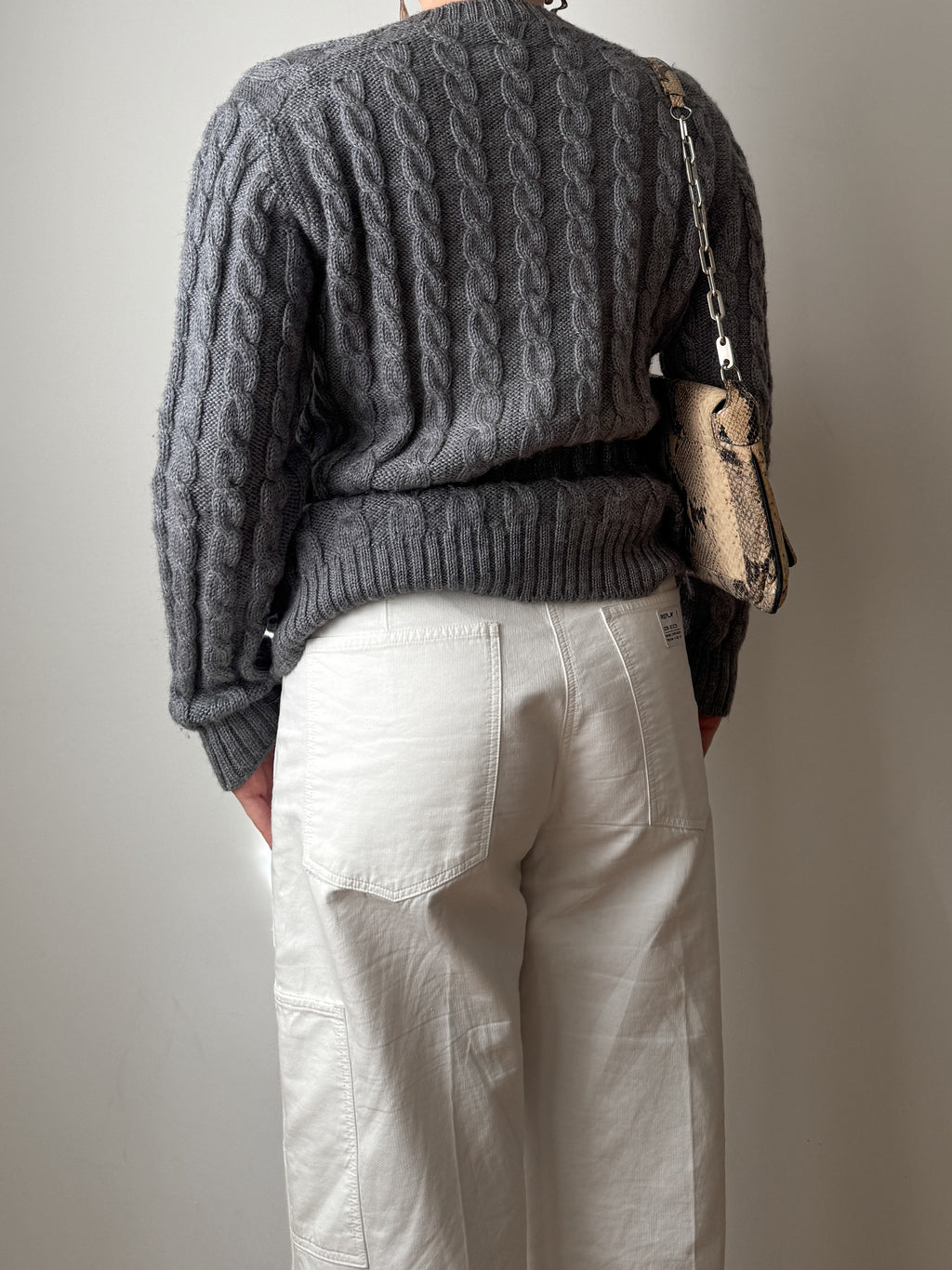 Shetland wool grey pull