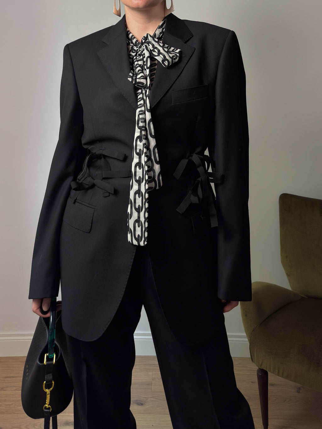 Brando black suit