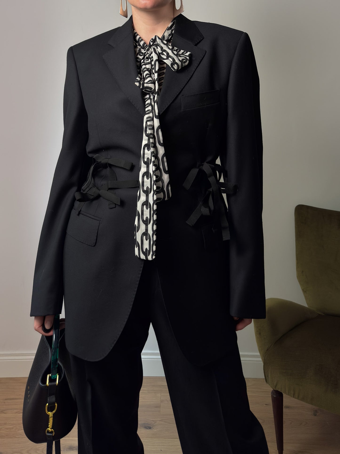 Brando black suit