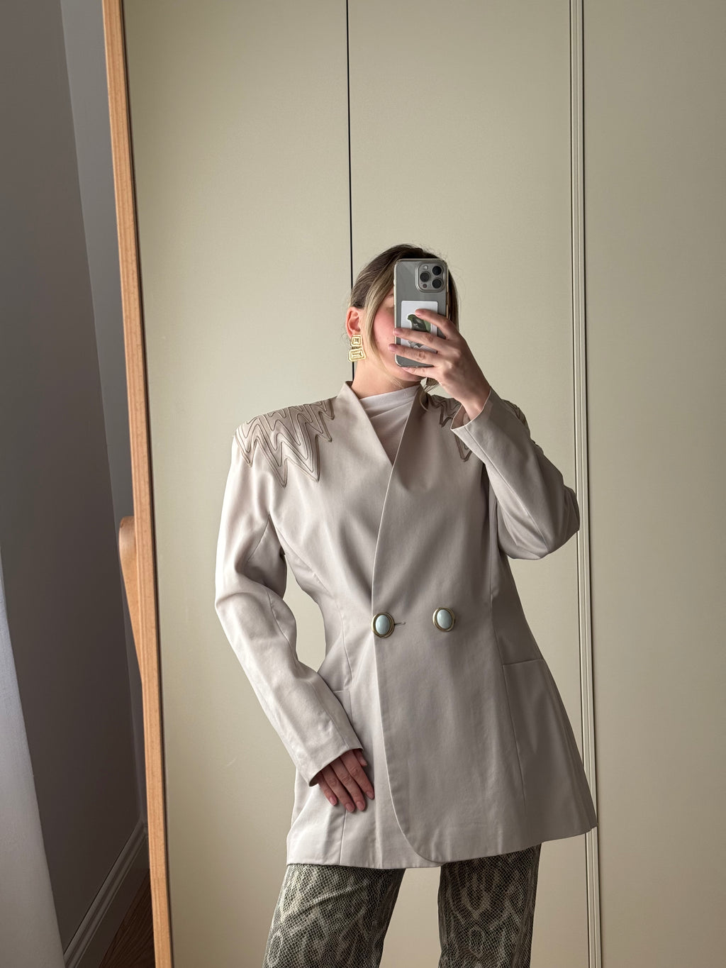 Cotton and viscose sand blazer