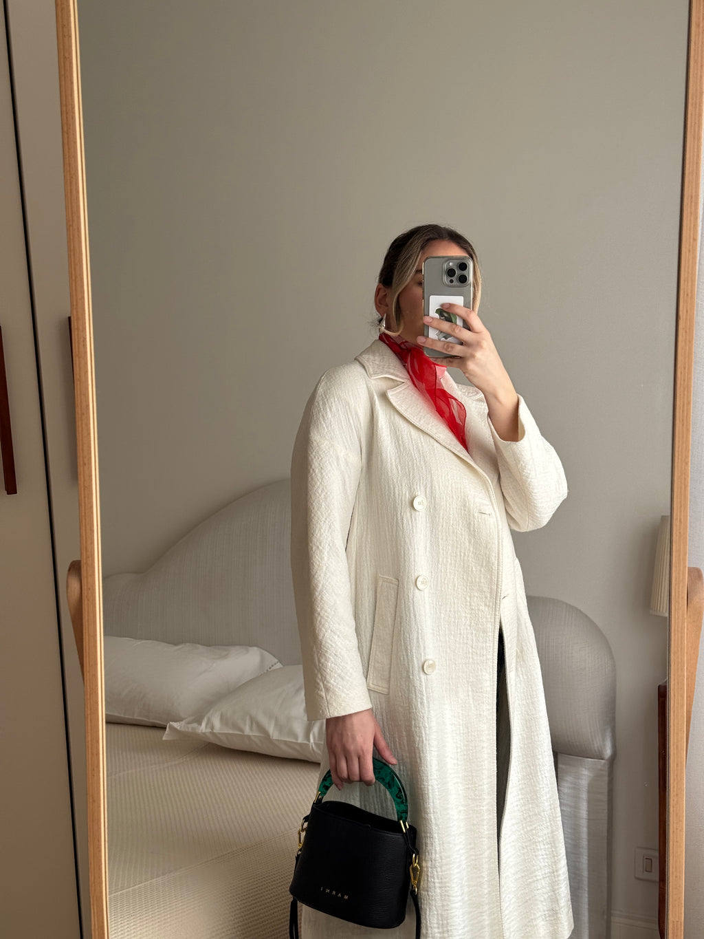 Cotton and linen ivory trench