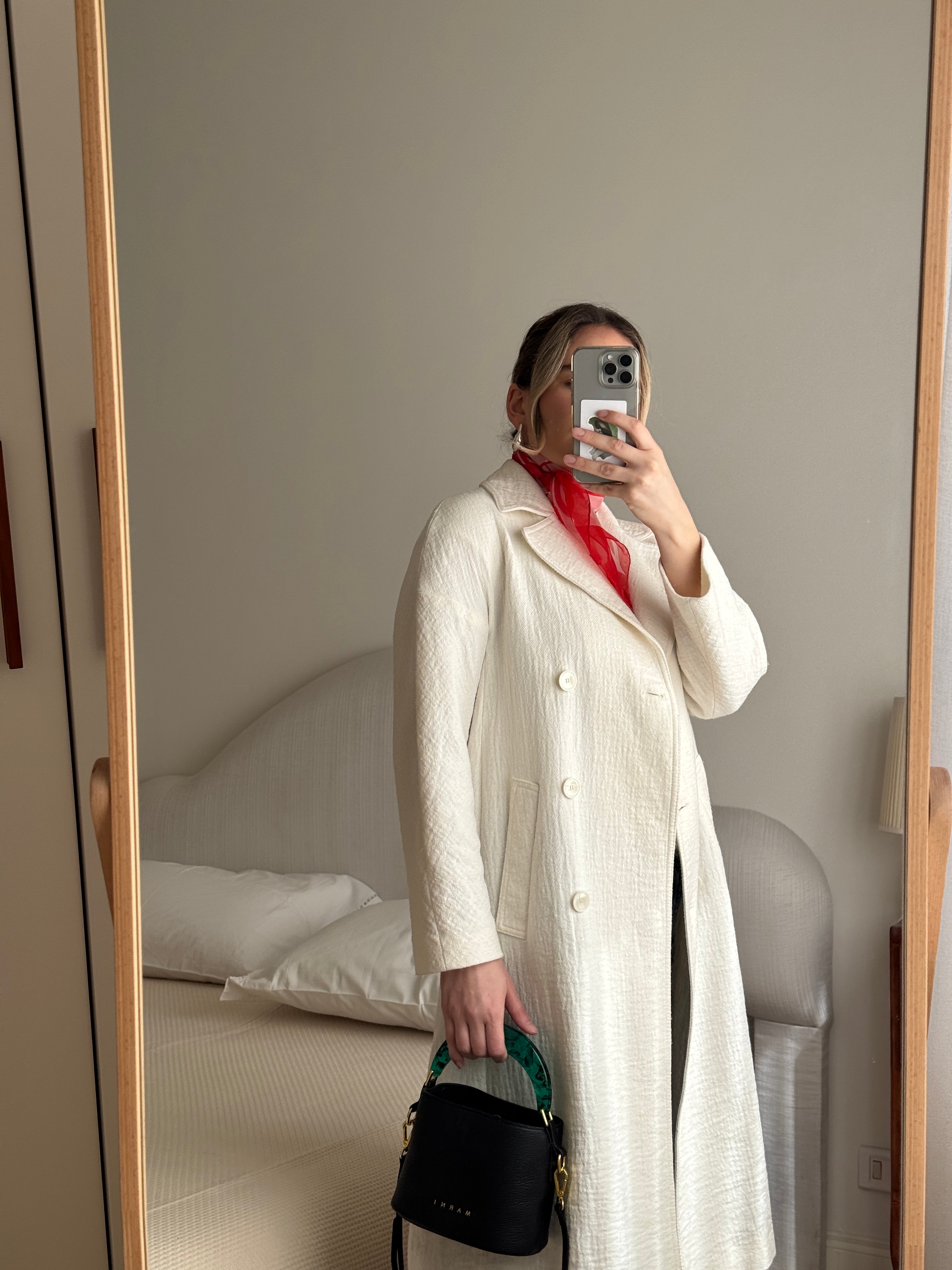 Cotton and linen ivory trench