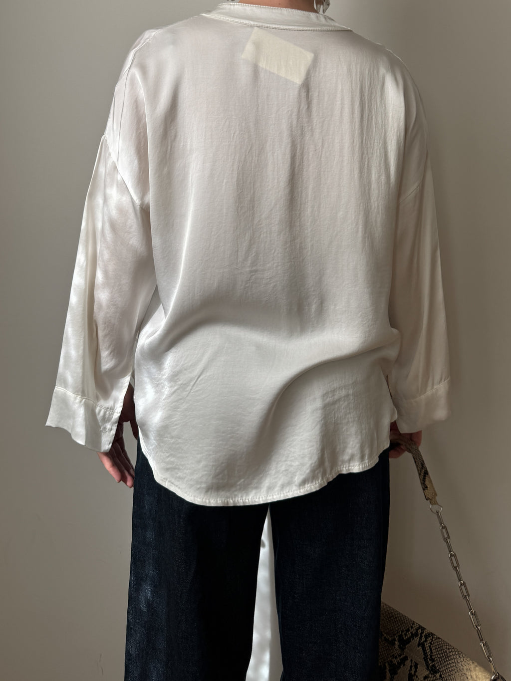 Silk and viscose ivory blouse