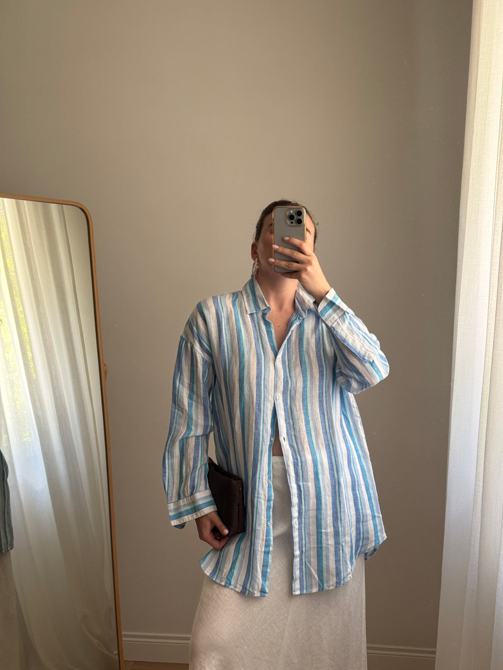 Camicia over in lino a righe azzurre
