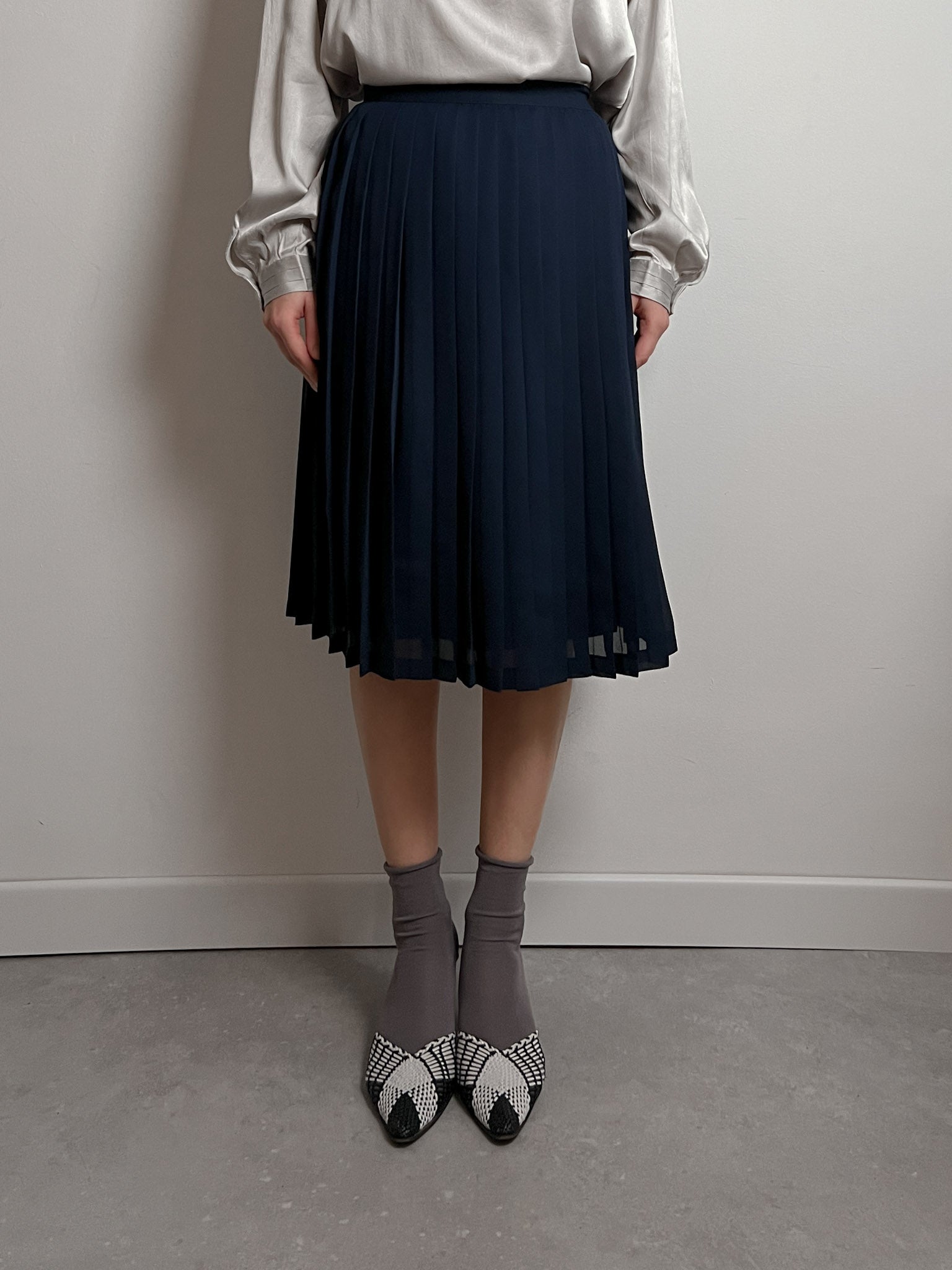 Viscose pleated blue skirt