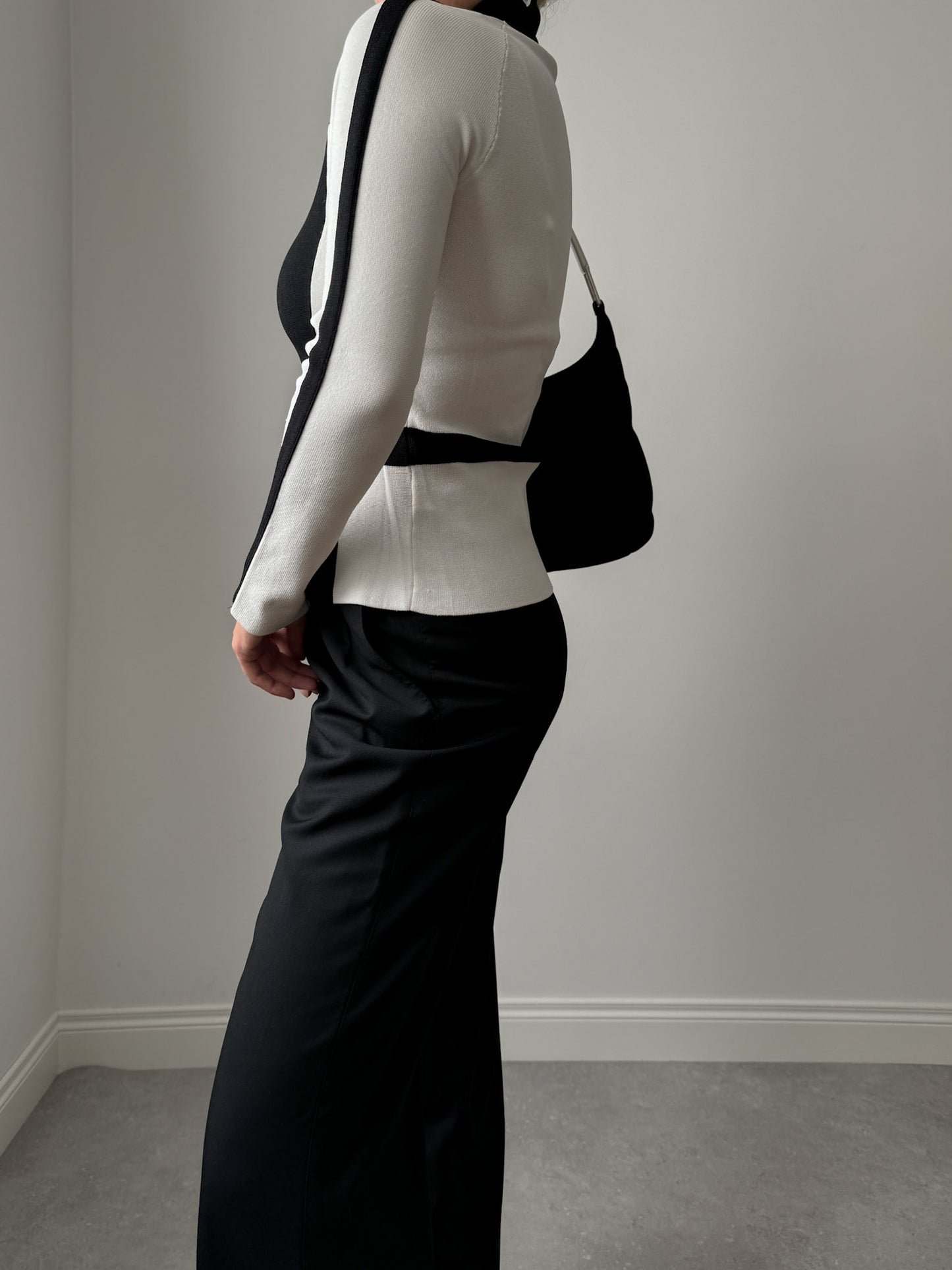 Viscose black and white cardigan