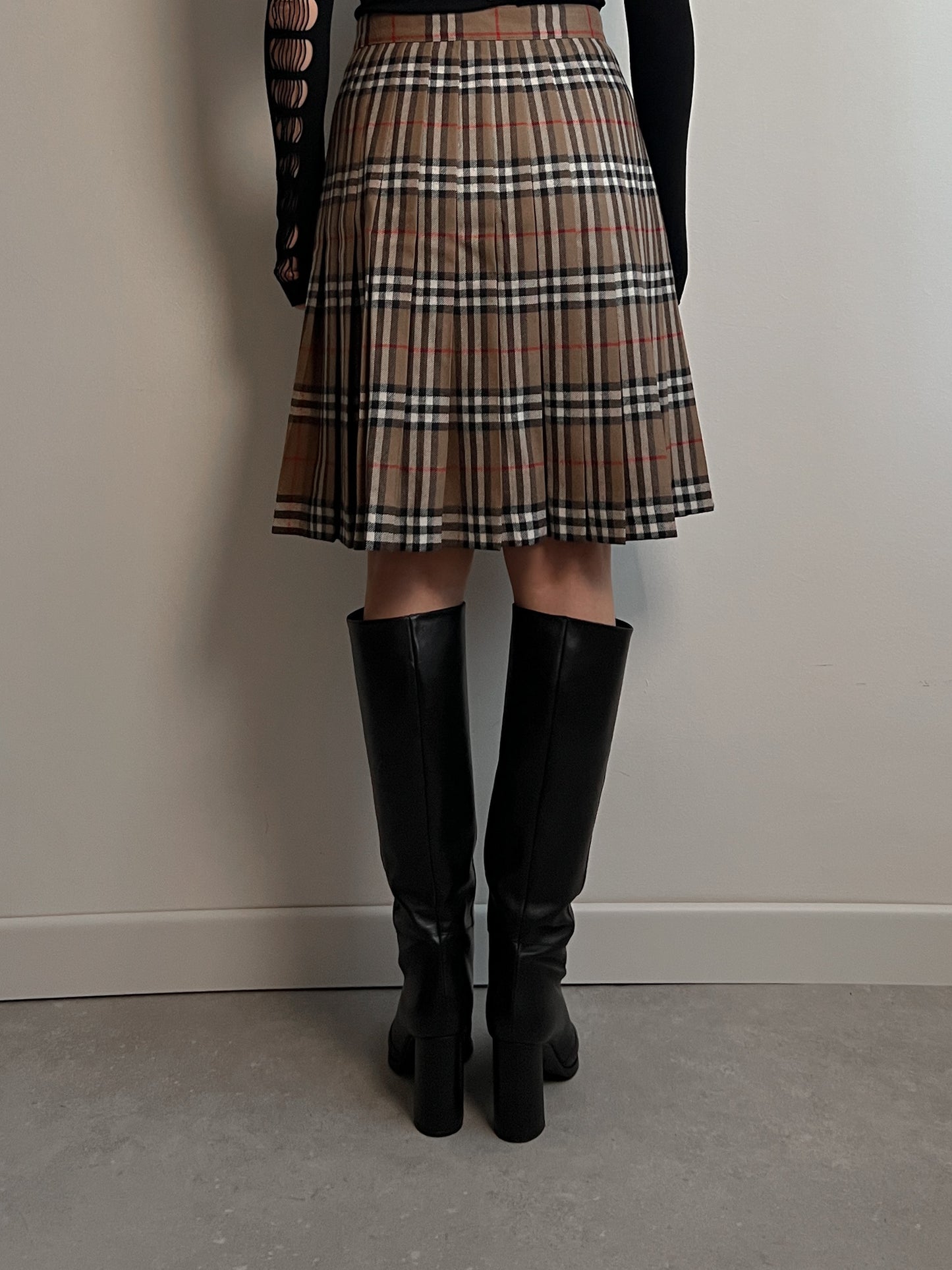 Pure wool pleated tartan skirt