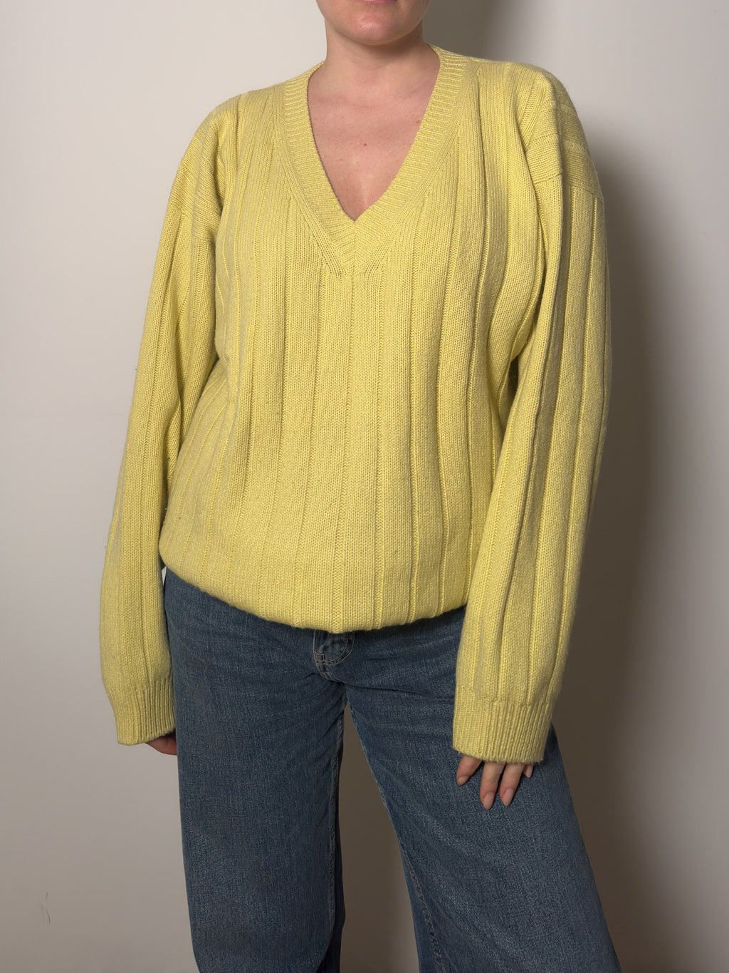 Wool blend yellow pull