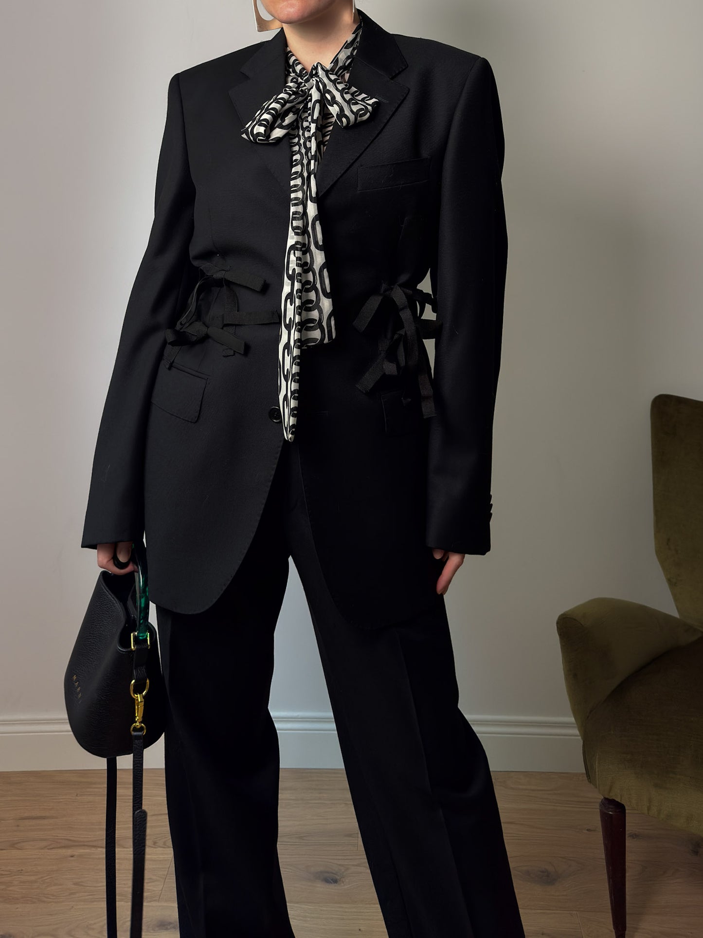 Brando black suit
