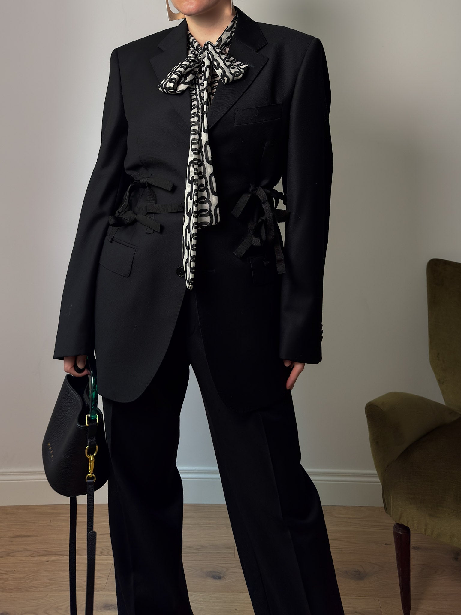 Brando black suit