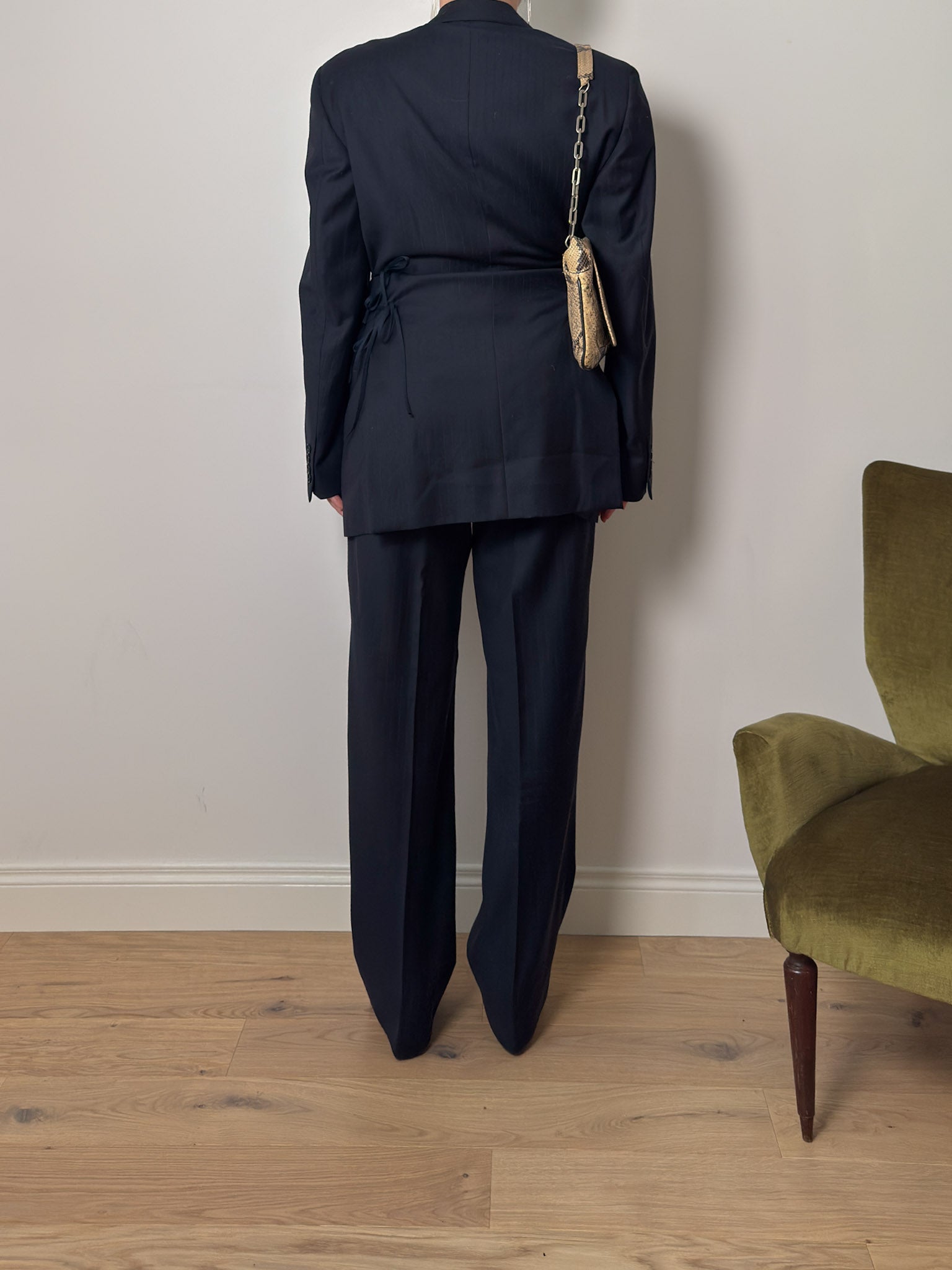Brando blue suit