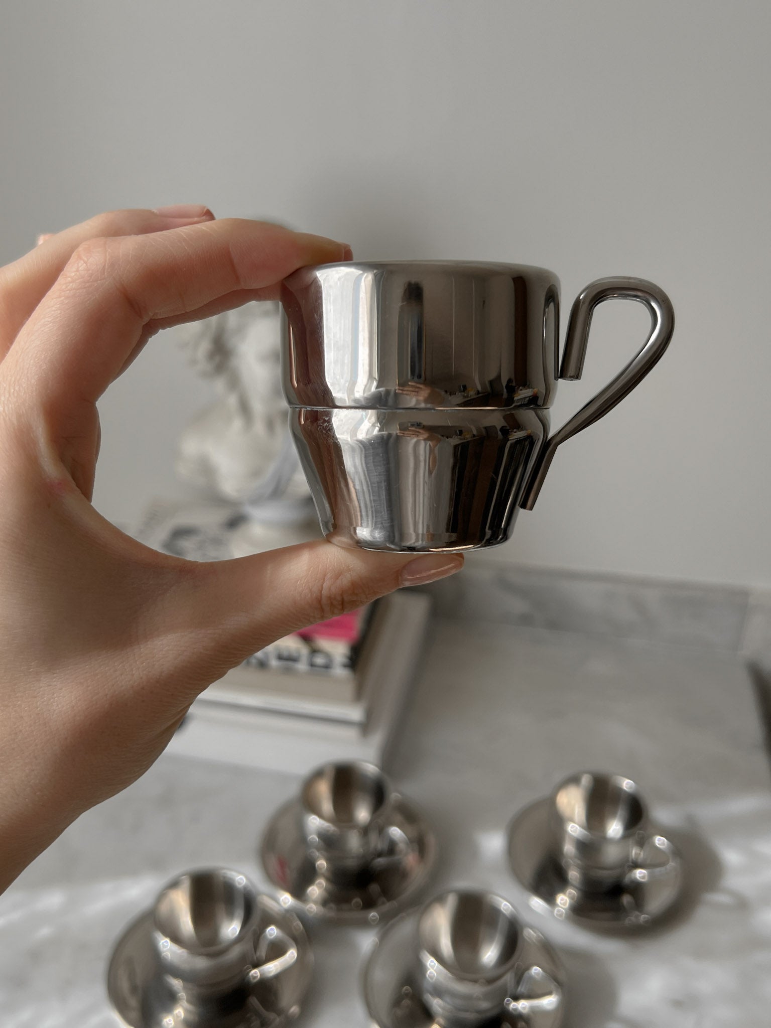 Tazzine e piattini da caffè in acciaio inox
