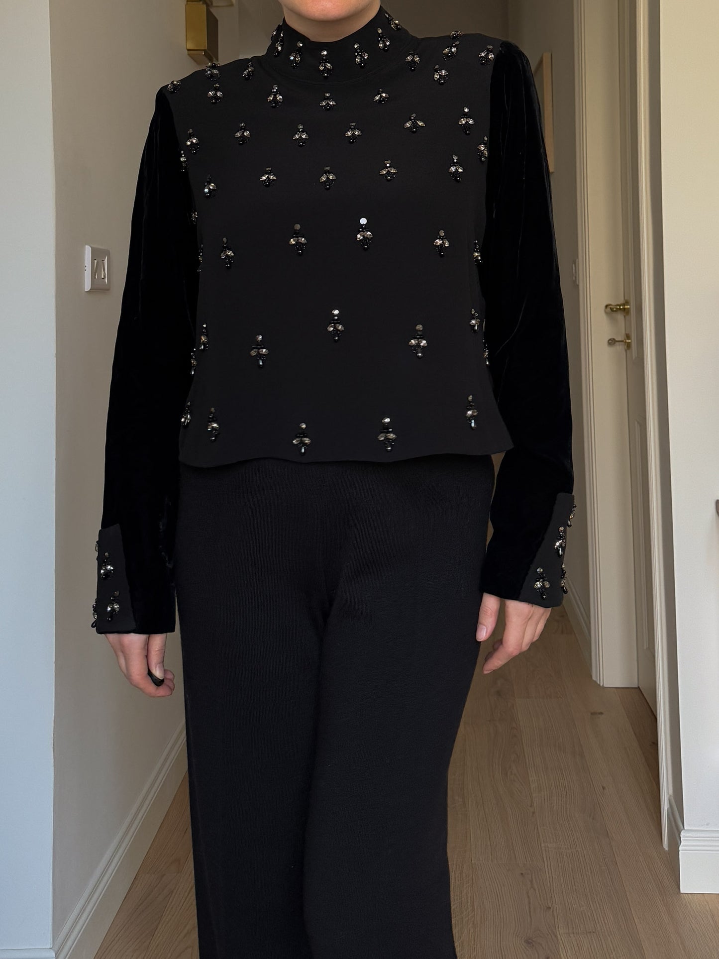 Velvet and strass black blouse