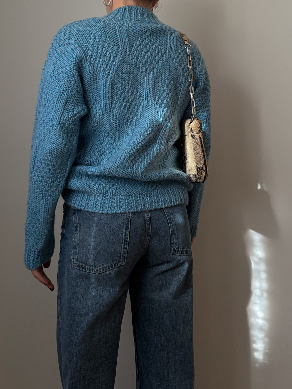 Pure wool embroidered sky pull