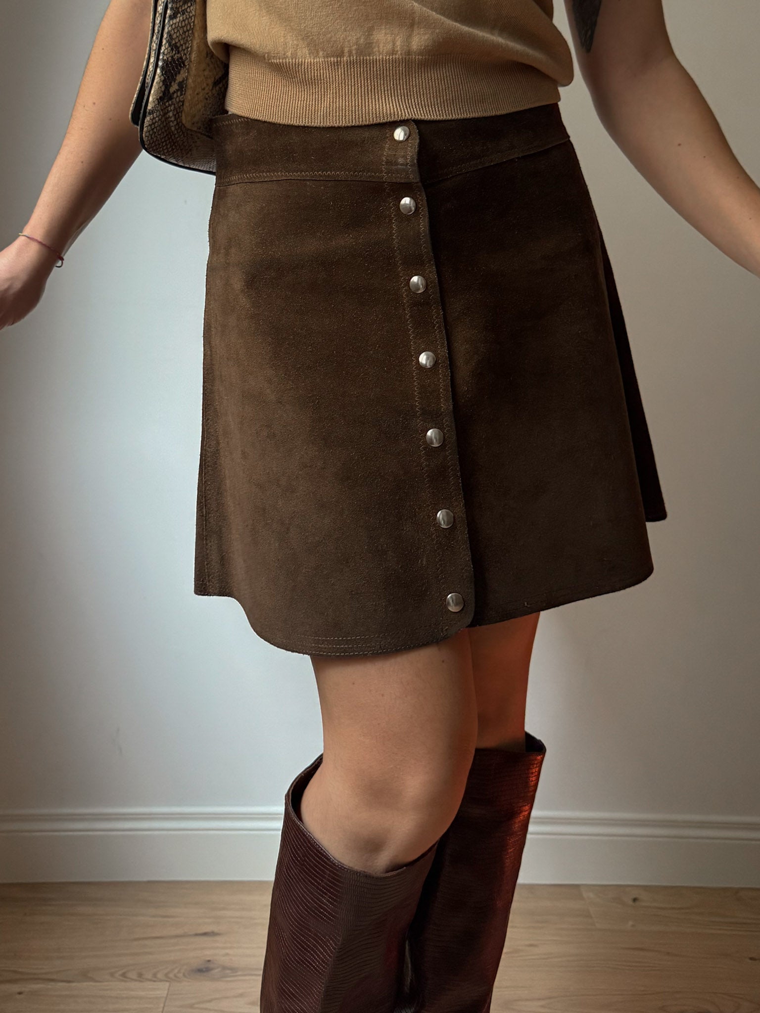 Real suede mini skirt