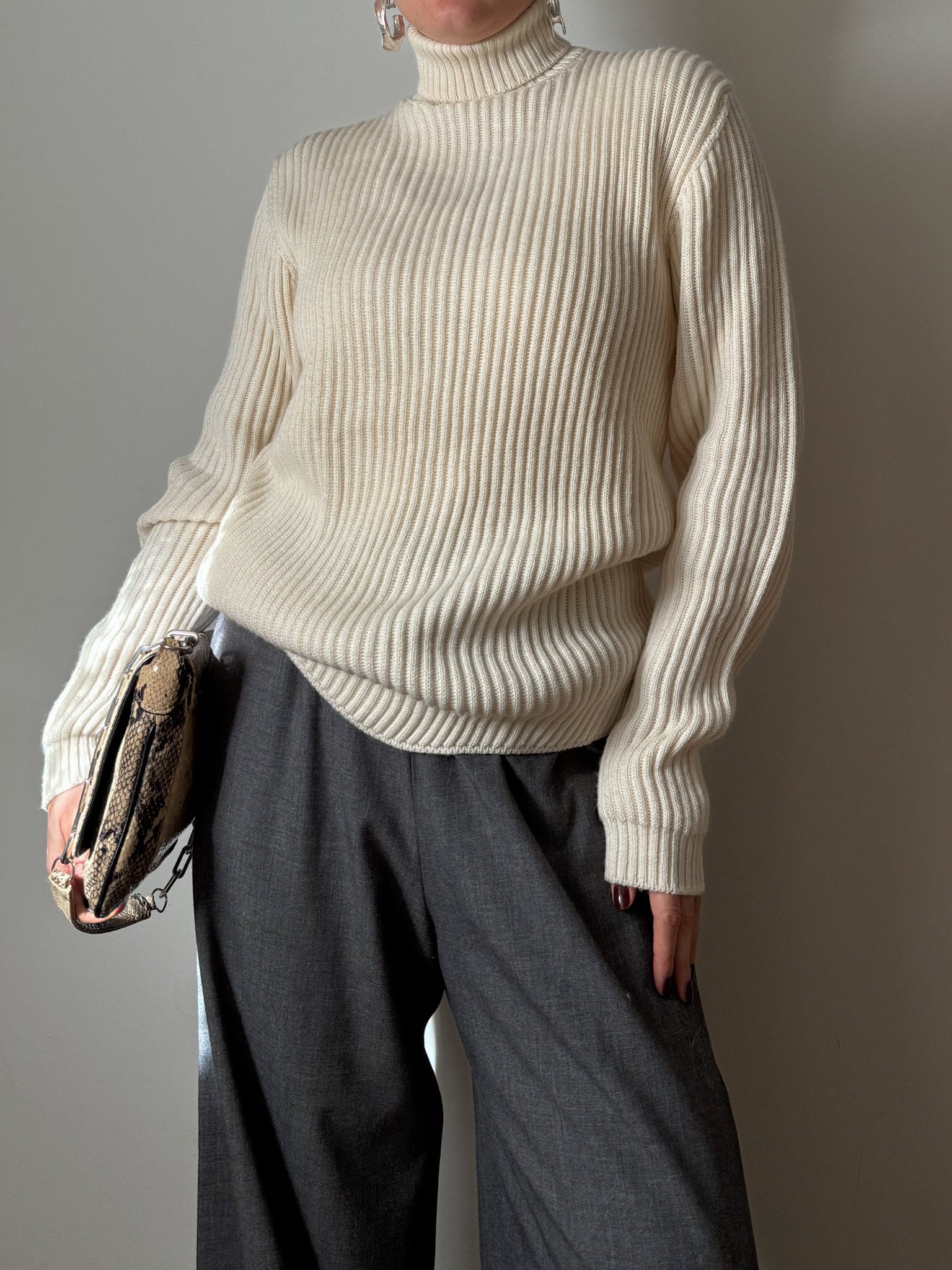 Hugo Boss pure wool ivory pull