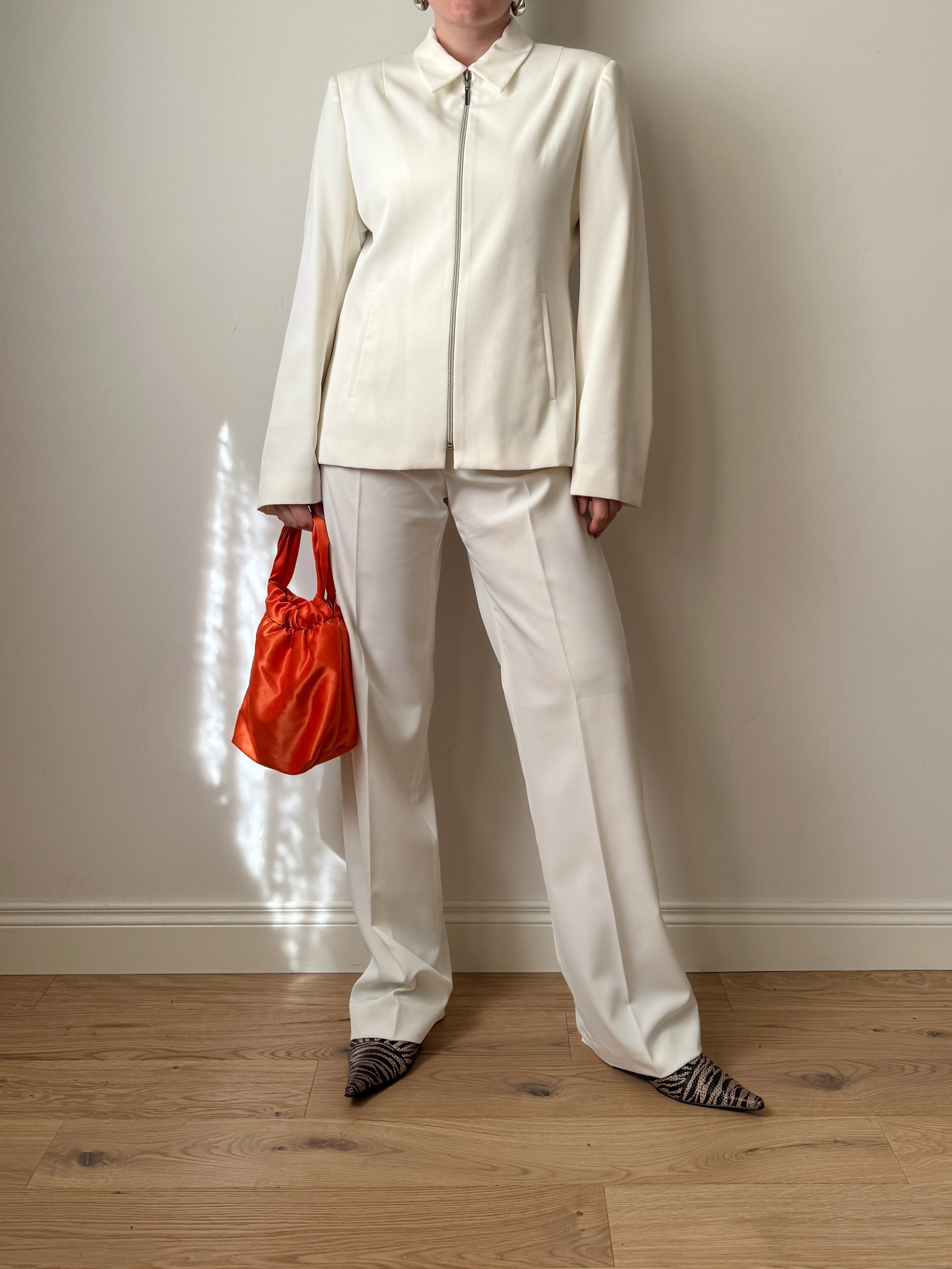 Essential ivory suit