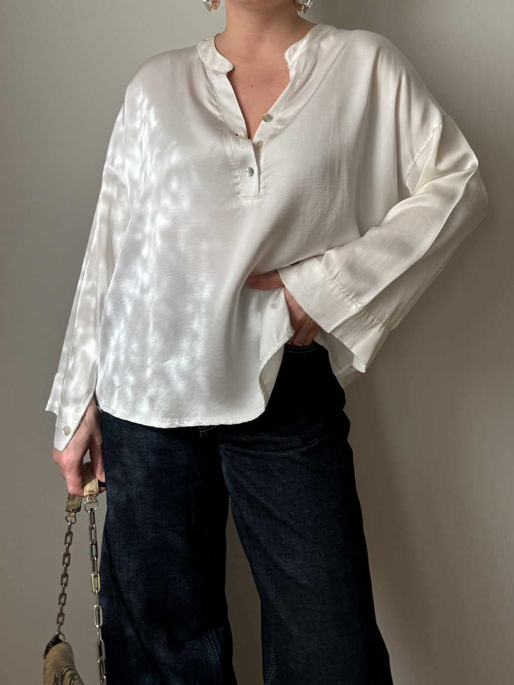 Silk and viscose ivory blouse
