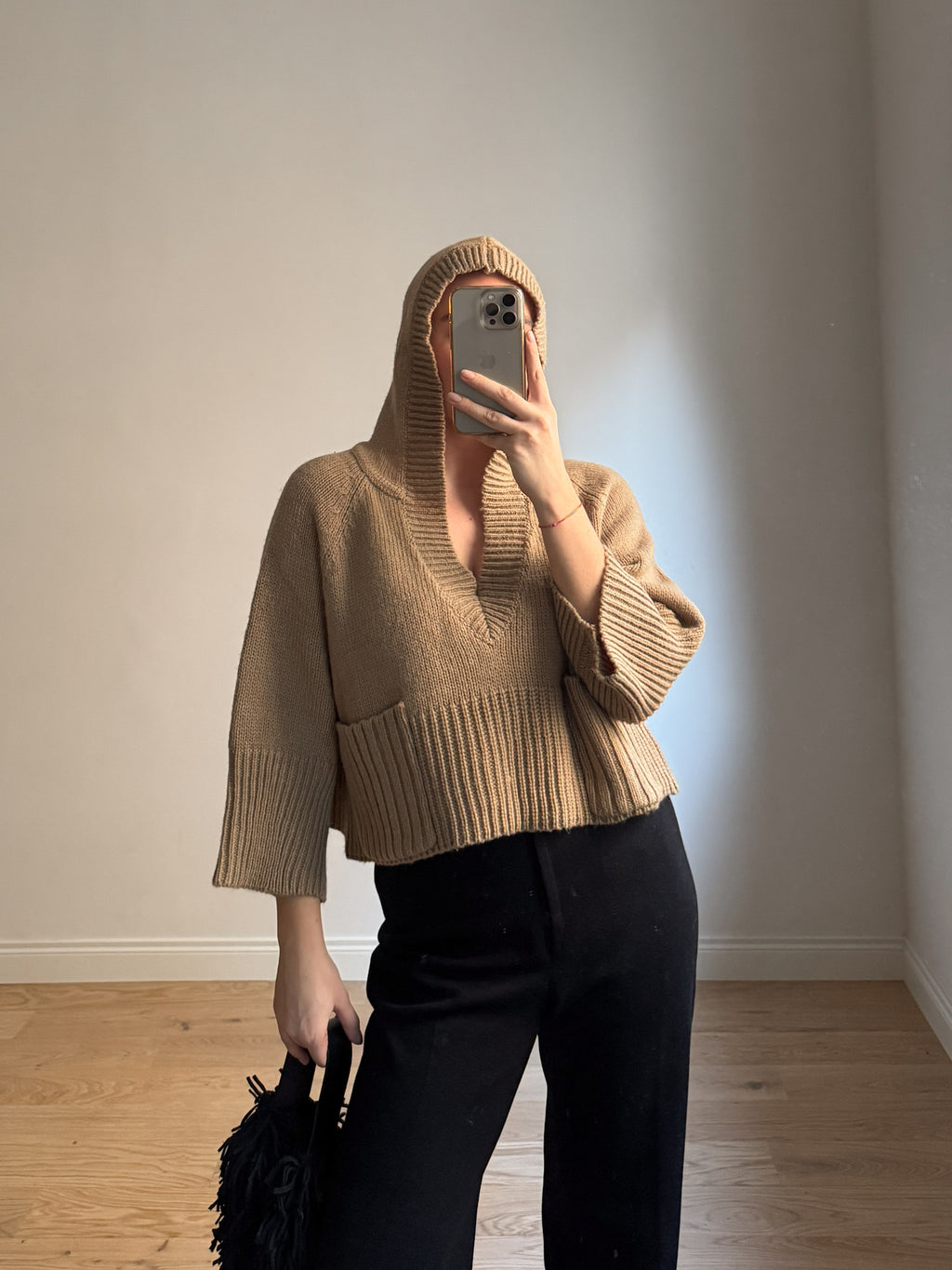 Wool blend camel pull