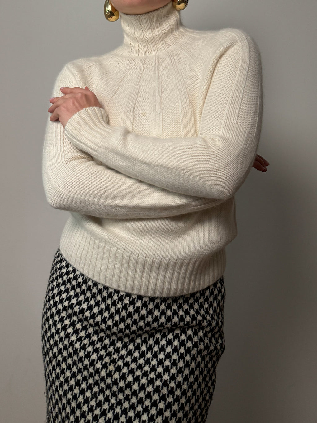 Wool and Angora ivory pull