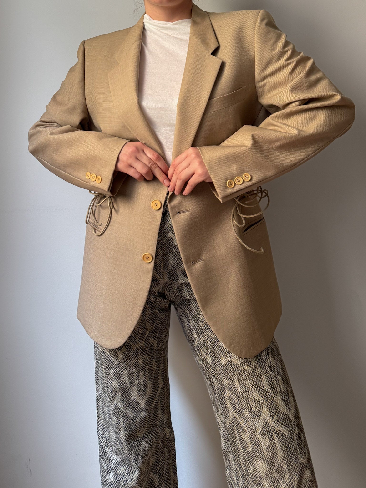 Brando beige blazer