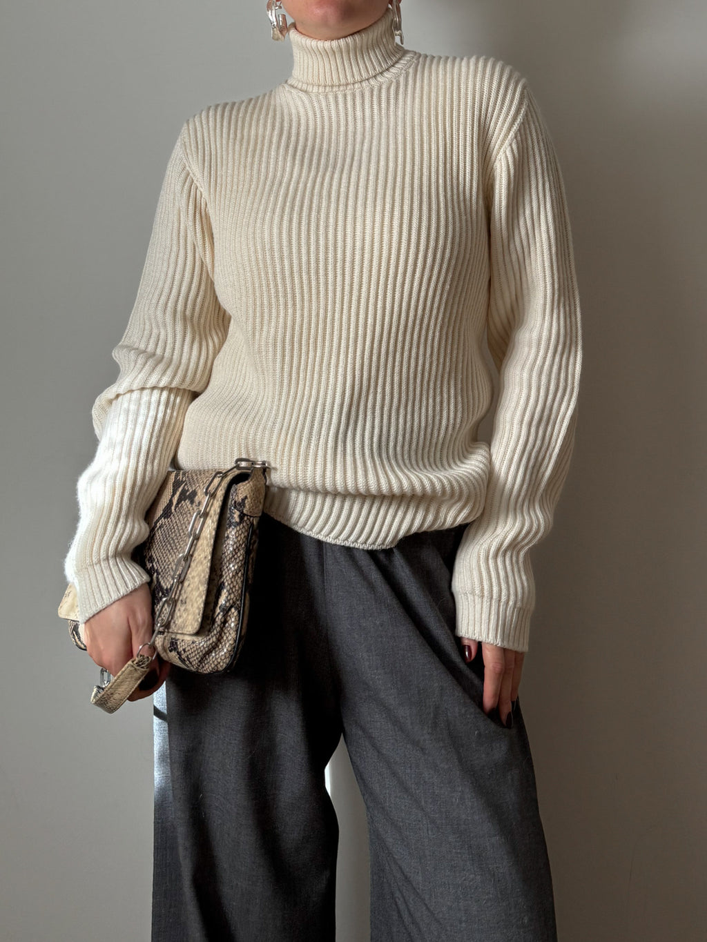 Hugo Boss pure wool ivory pull