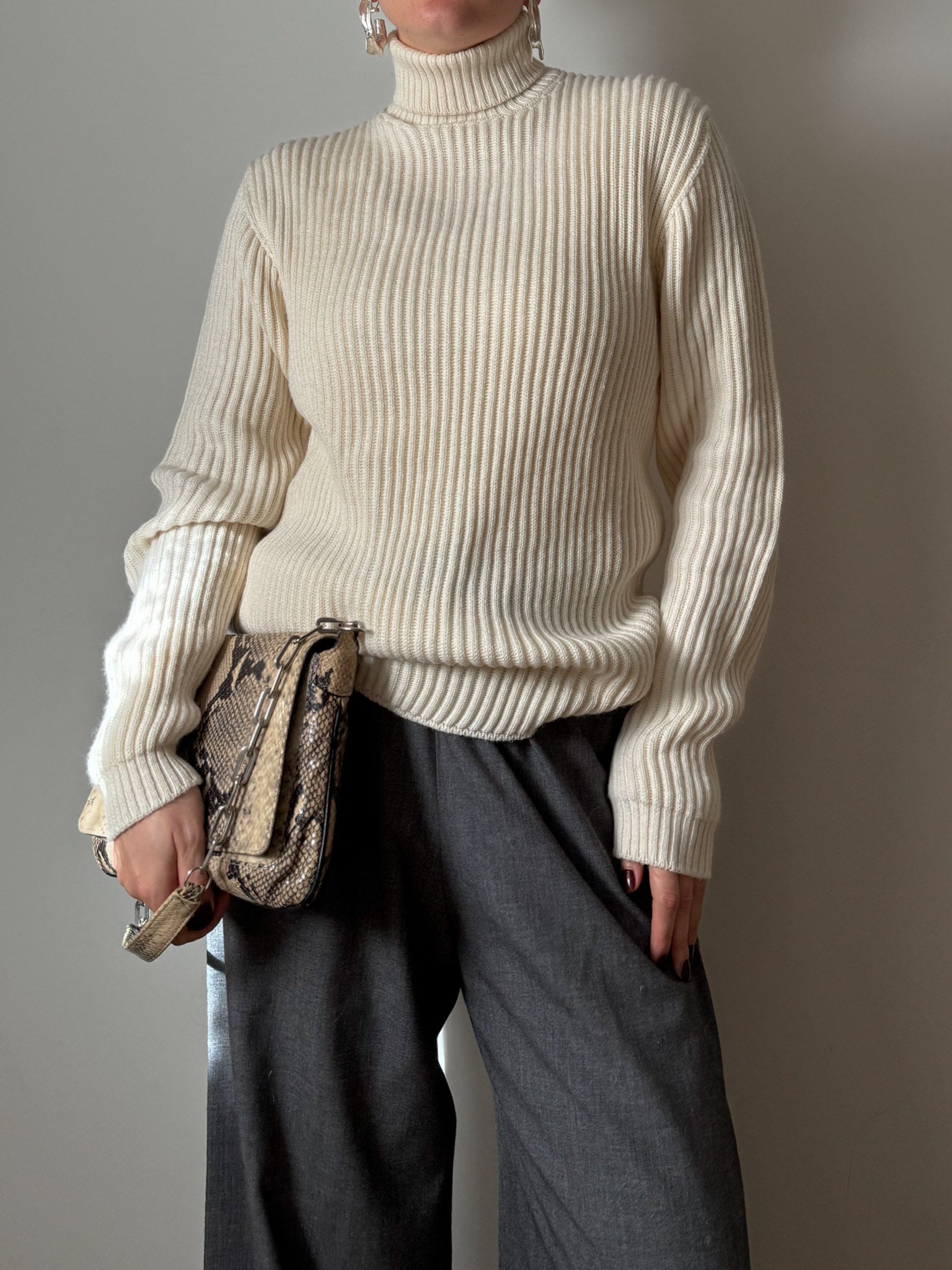 Hugo Boss pure wool ivory pull