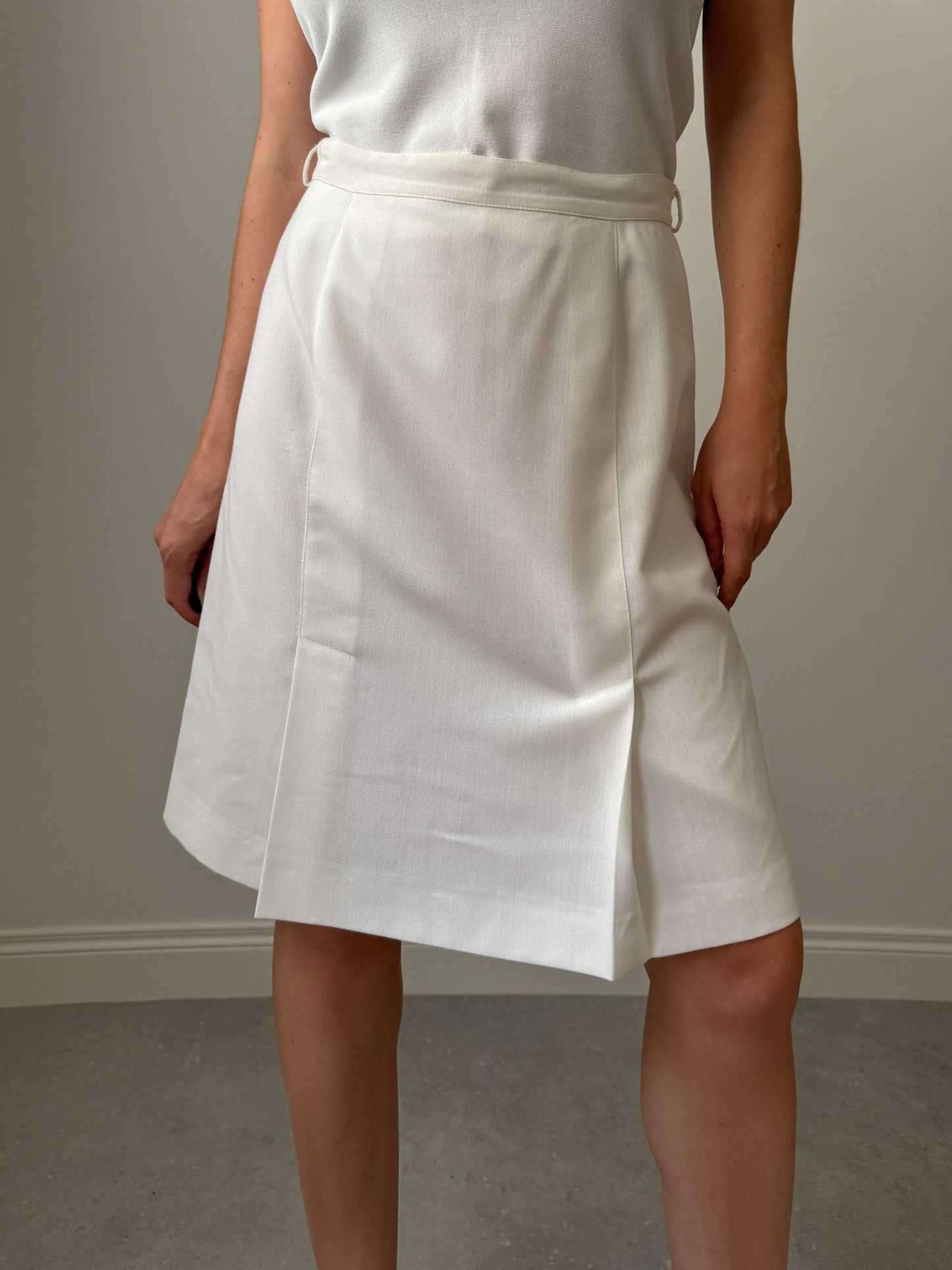 Made in Italy white skirt