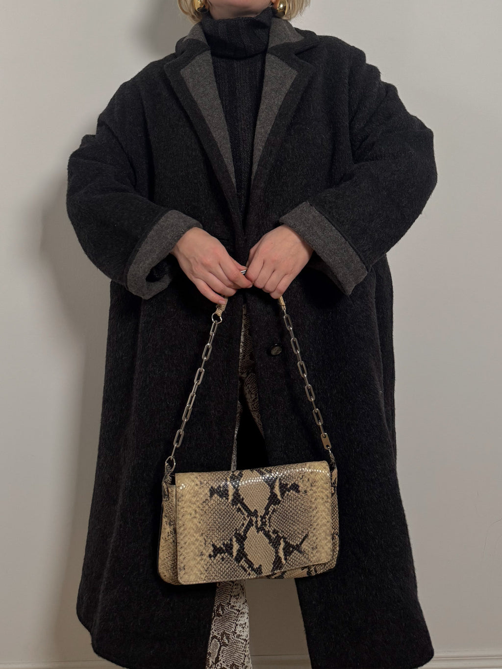 Pure wool anthracite coat