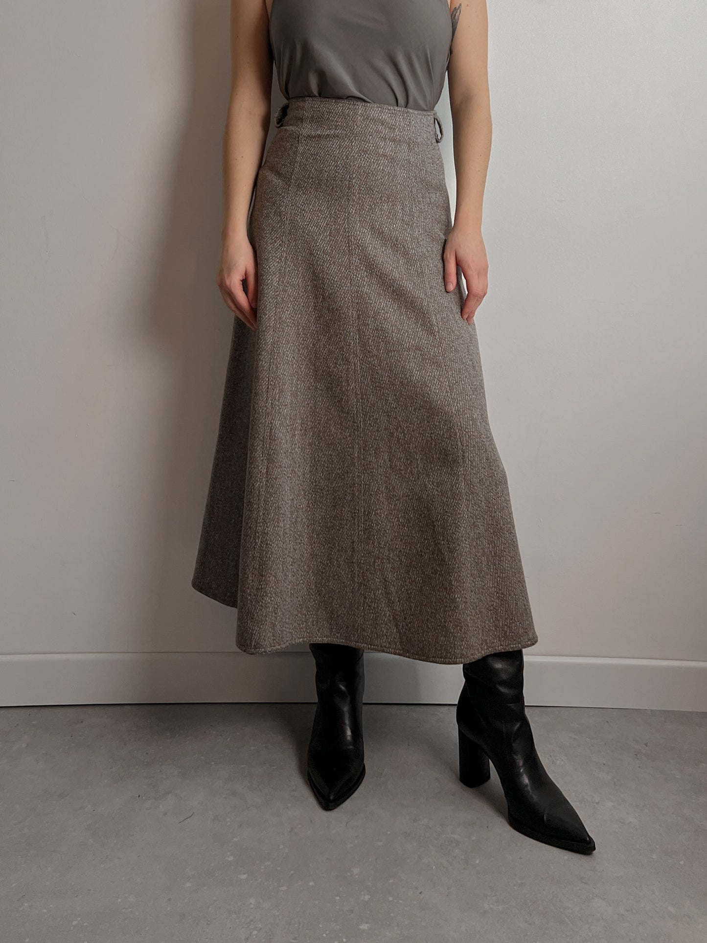 Pure virgin wool taupe long skirt