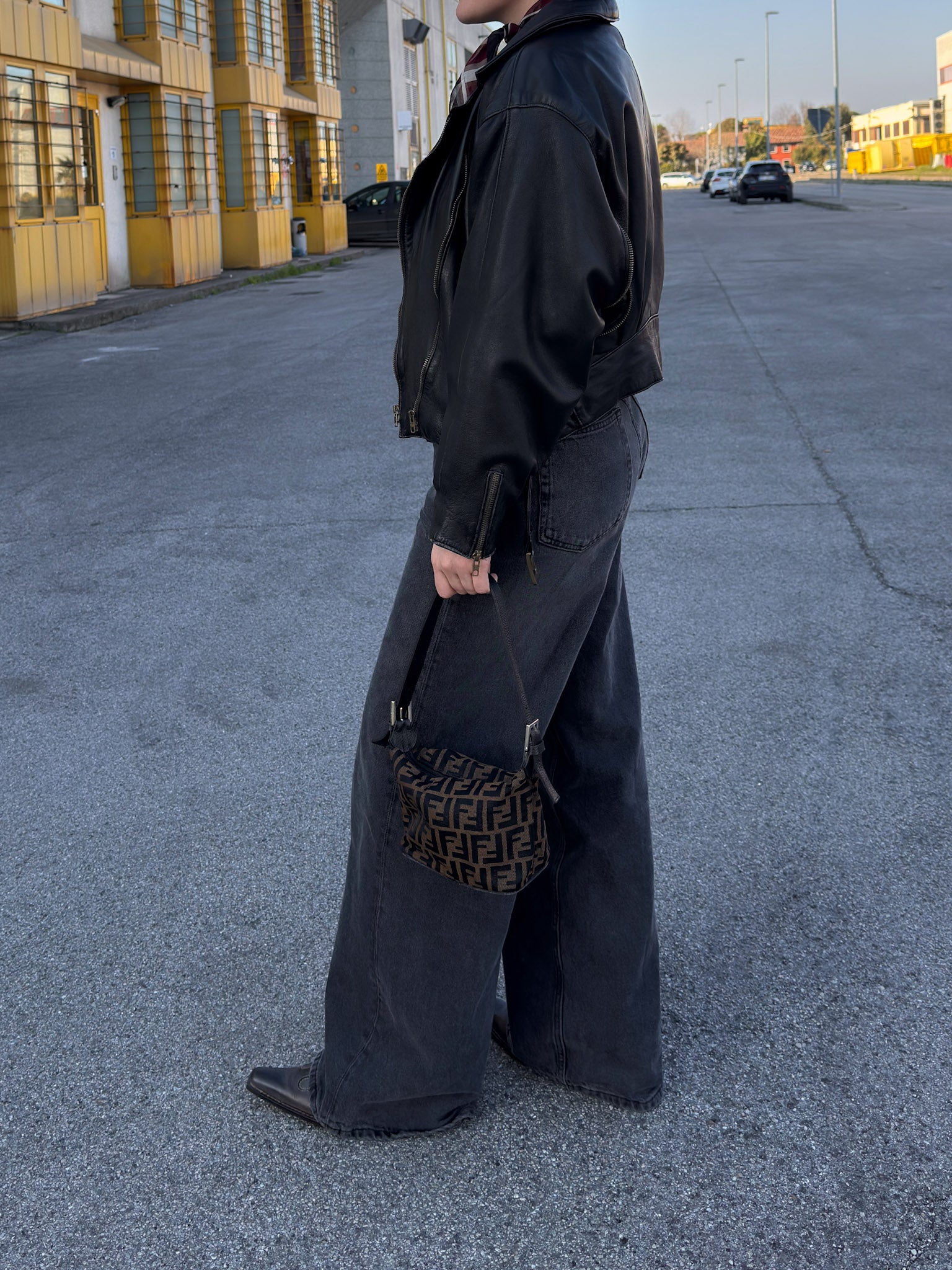 Genuin leather black bomber