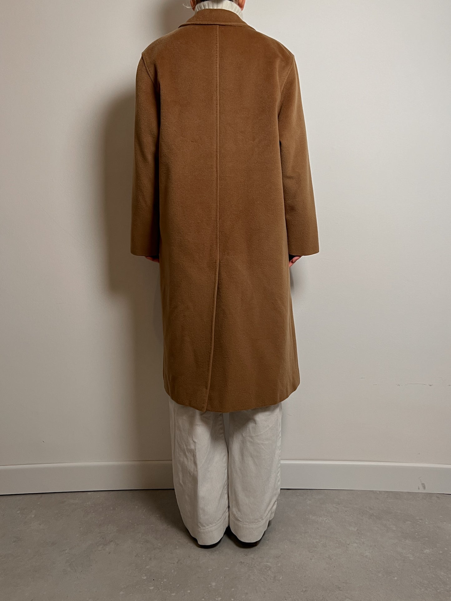 Piacenza pure wool camel coat