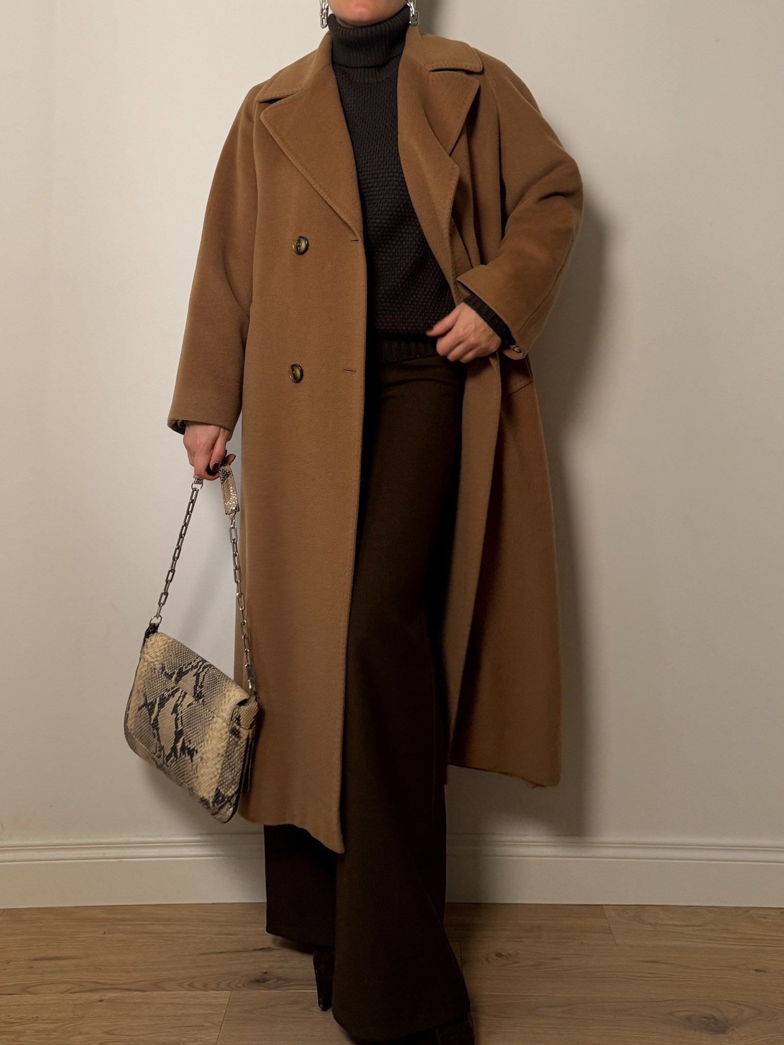 Piacenza pure wool camel coat