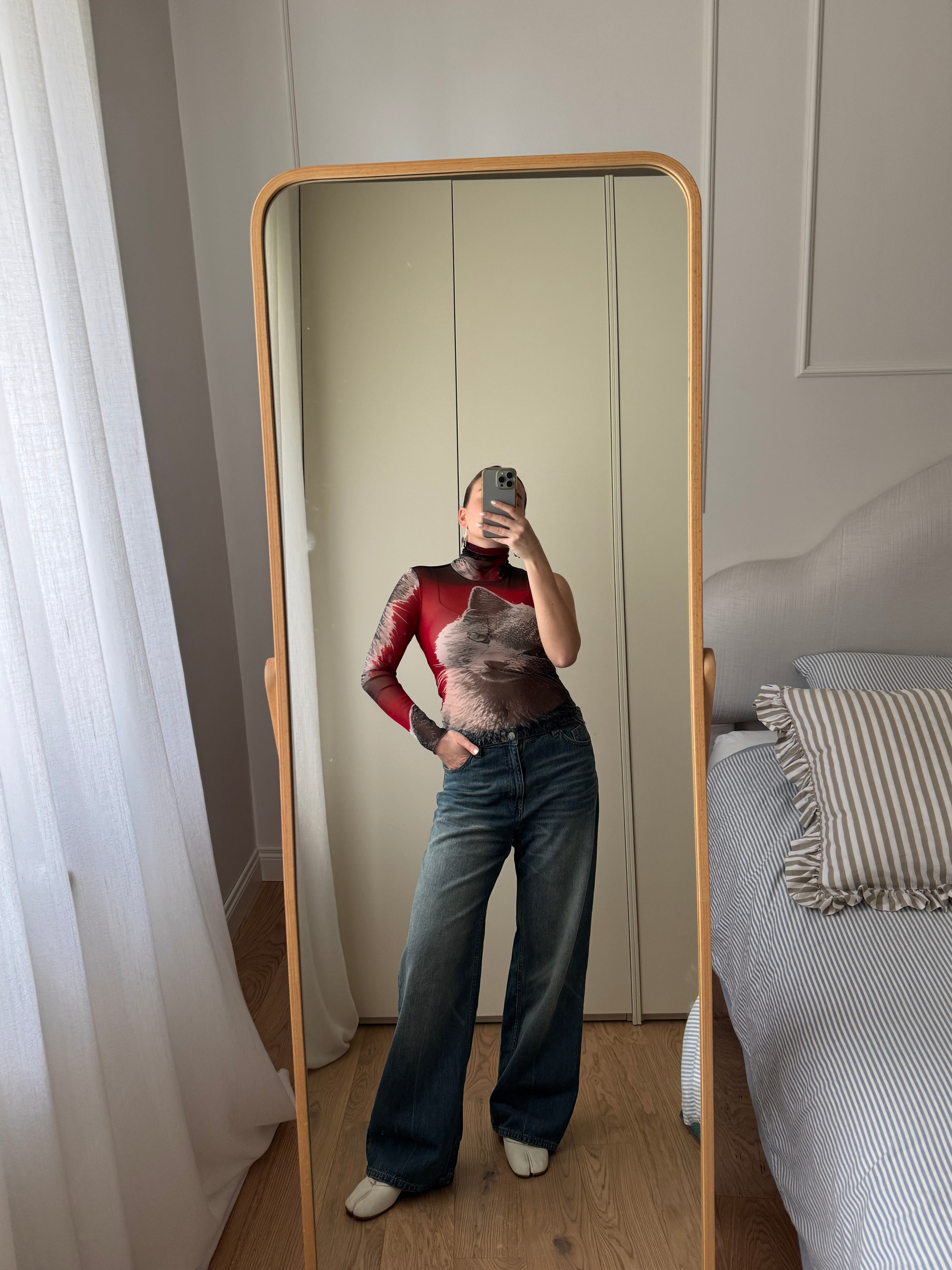 Top mesh con stampa gatto
