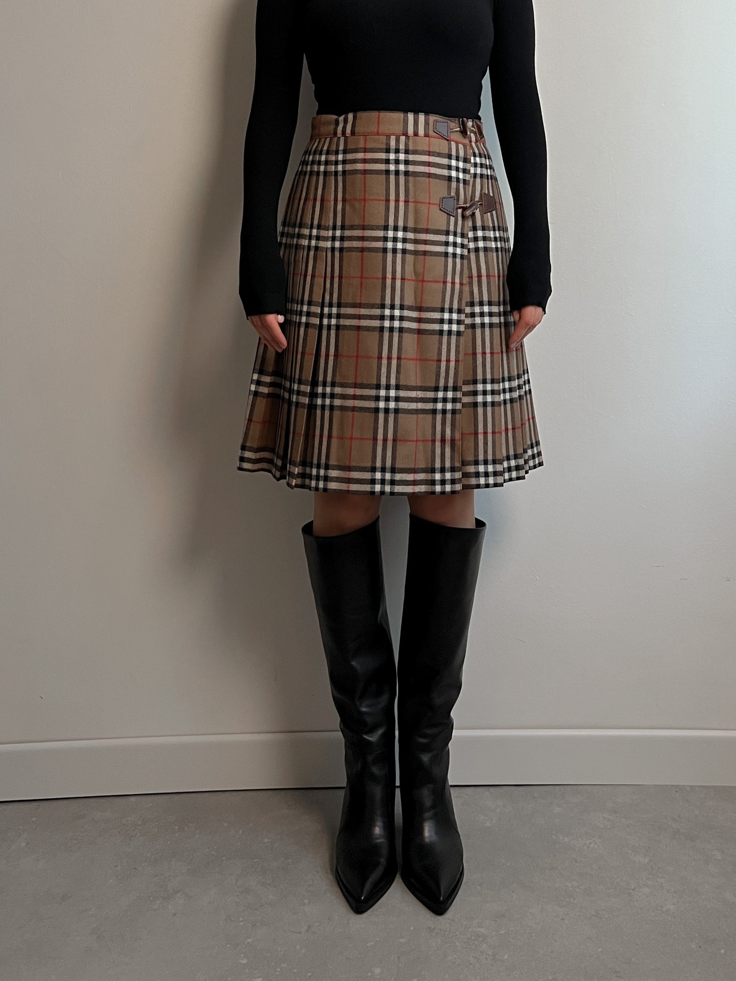 Pure wool pleated tartan skirt