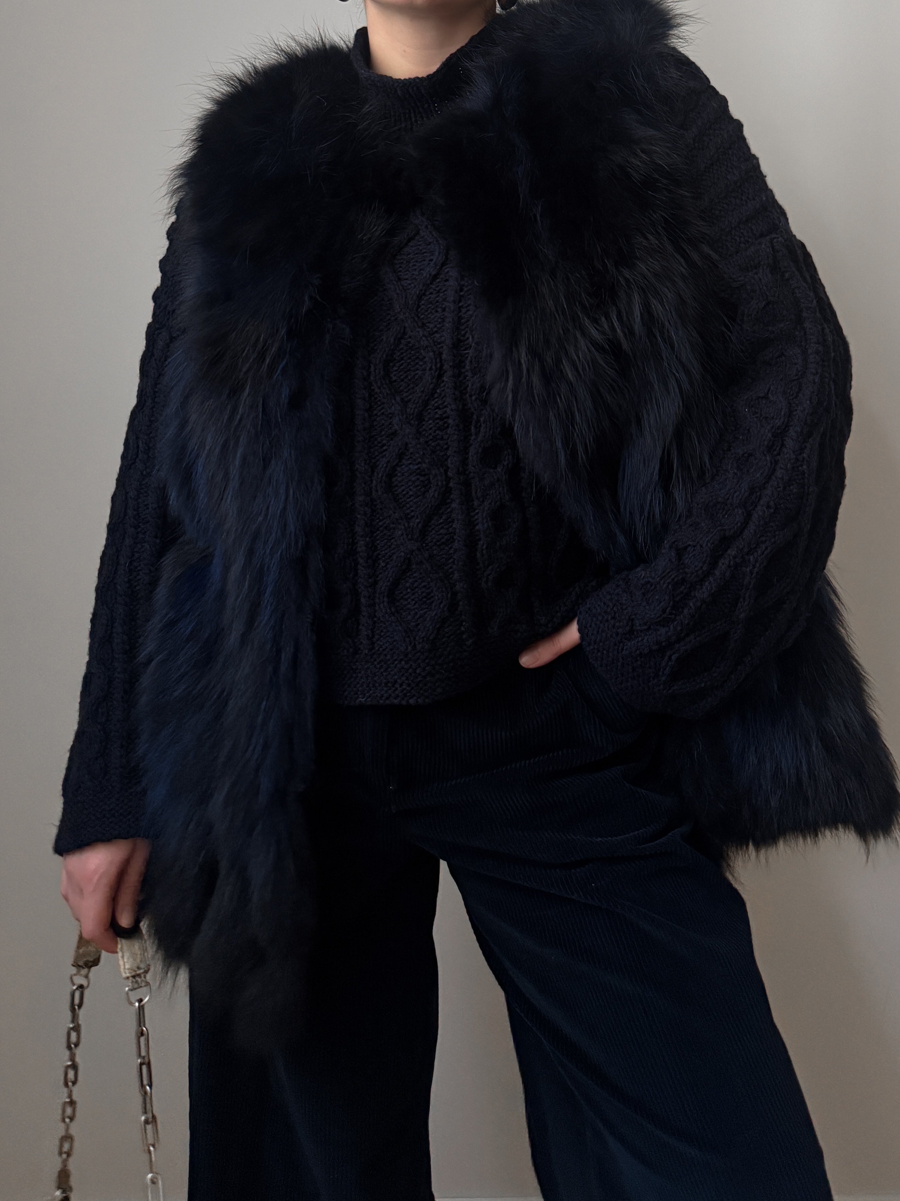 Real fur blue vest