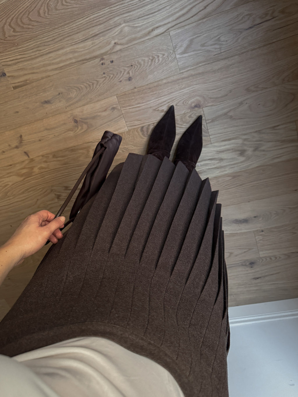 Pure virgin wool taupe skirt