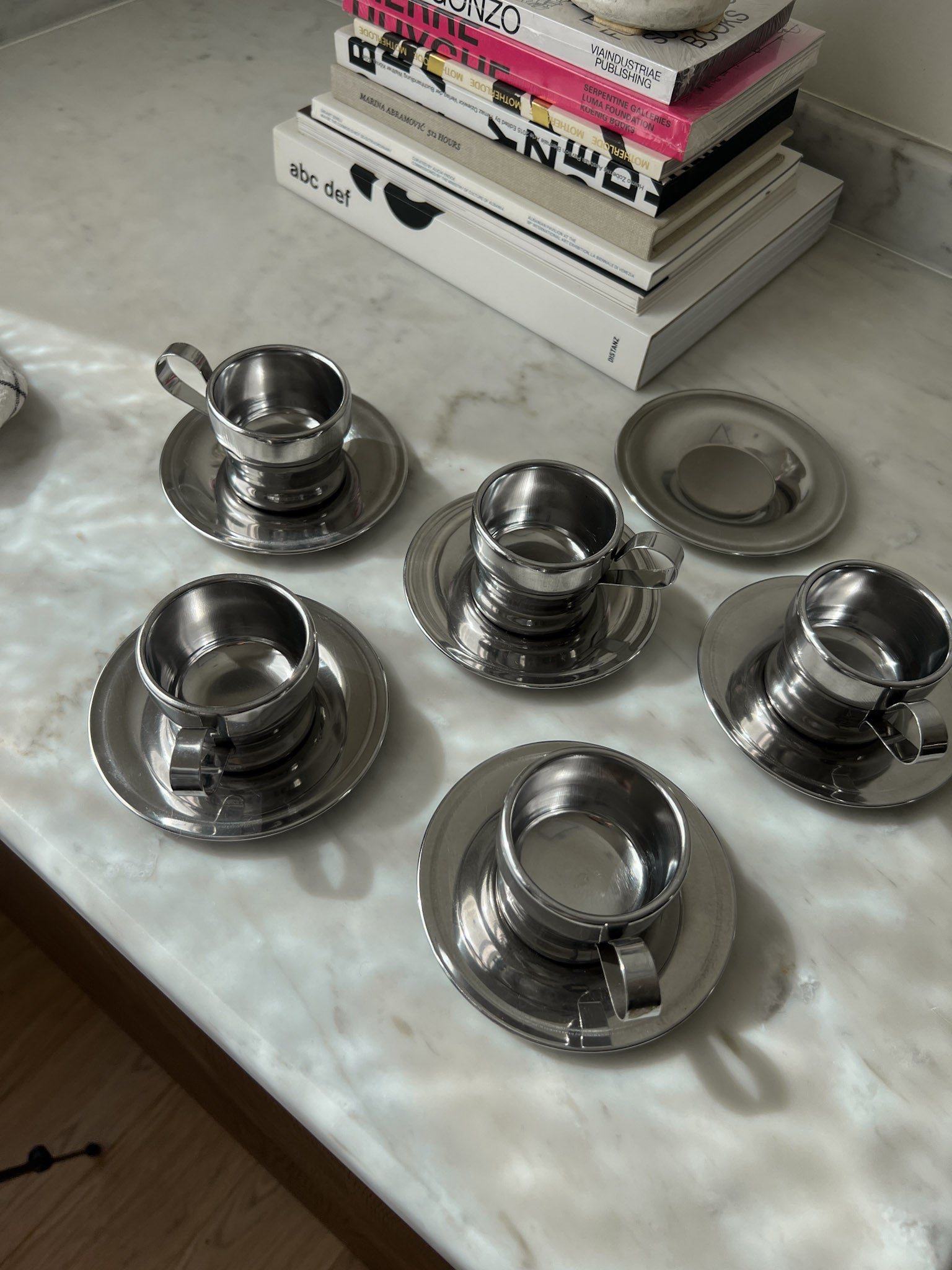 Tazzine e piattini da caffè in acciaio inox
