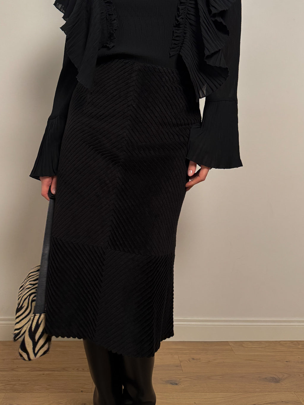 Ferrè velvet black skirt