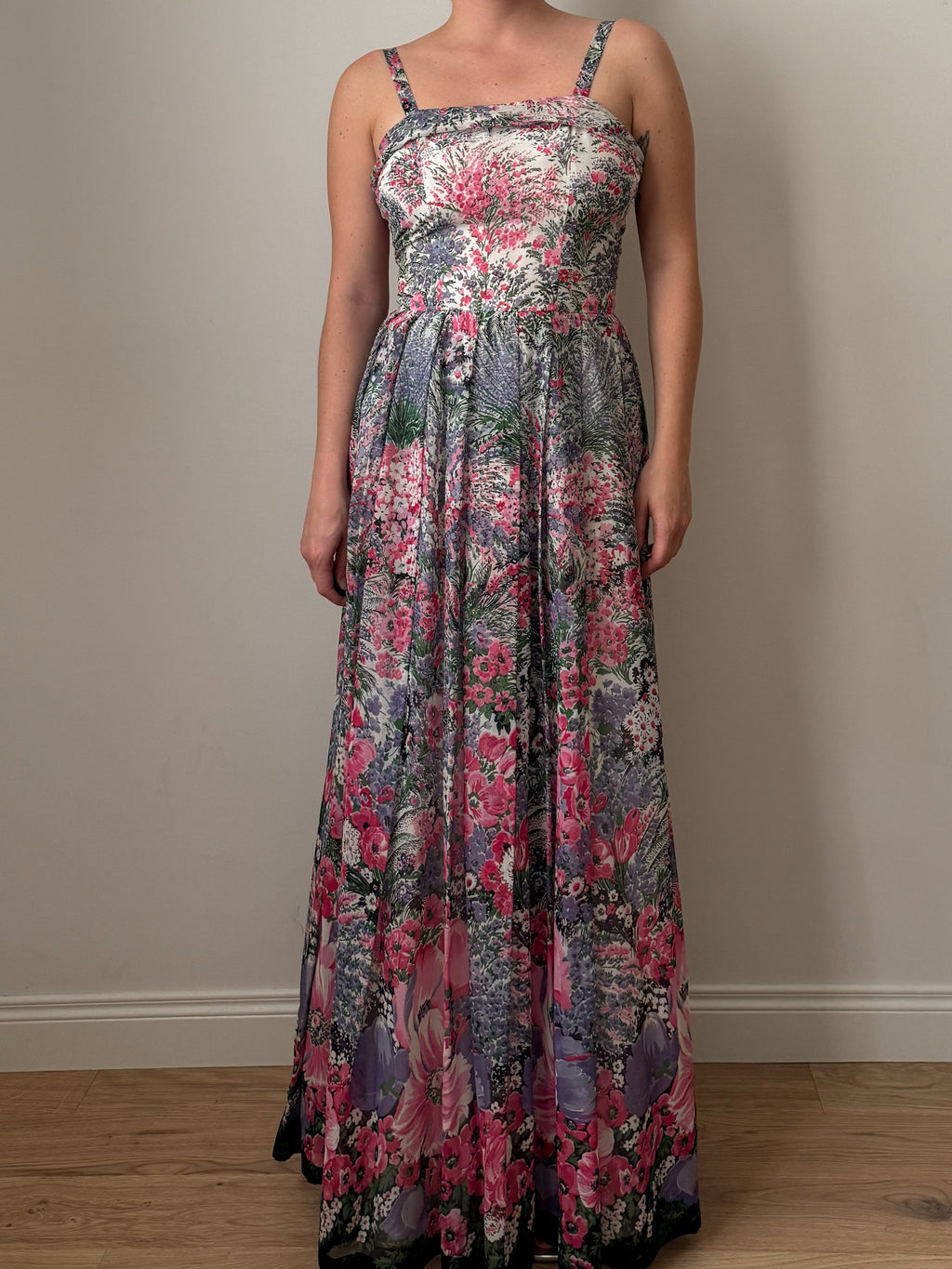 Embroidered floral romantic dress