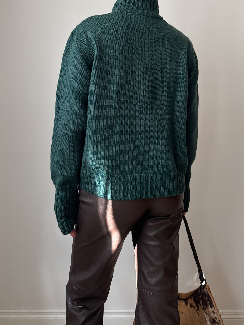 Pure wool green pull