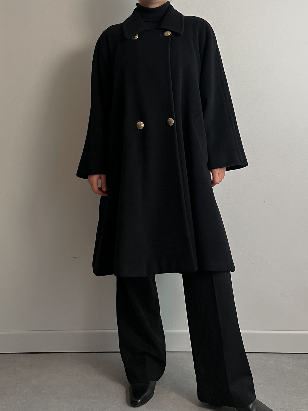 Wool and cashmere black coat