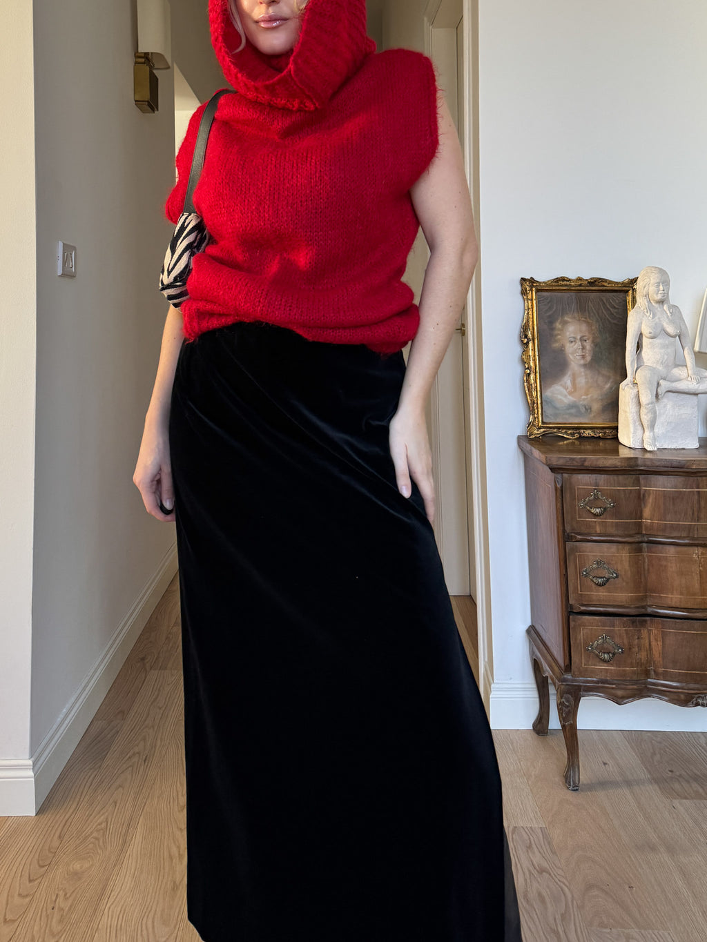 Velvet black long skirt