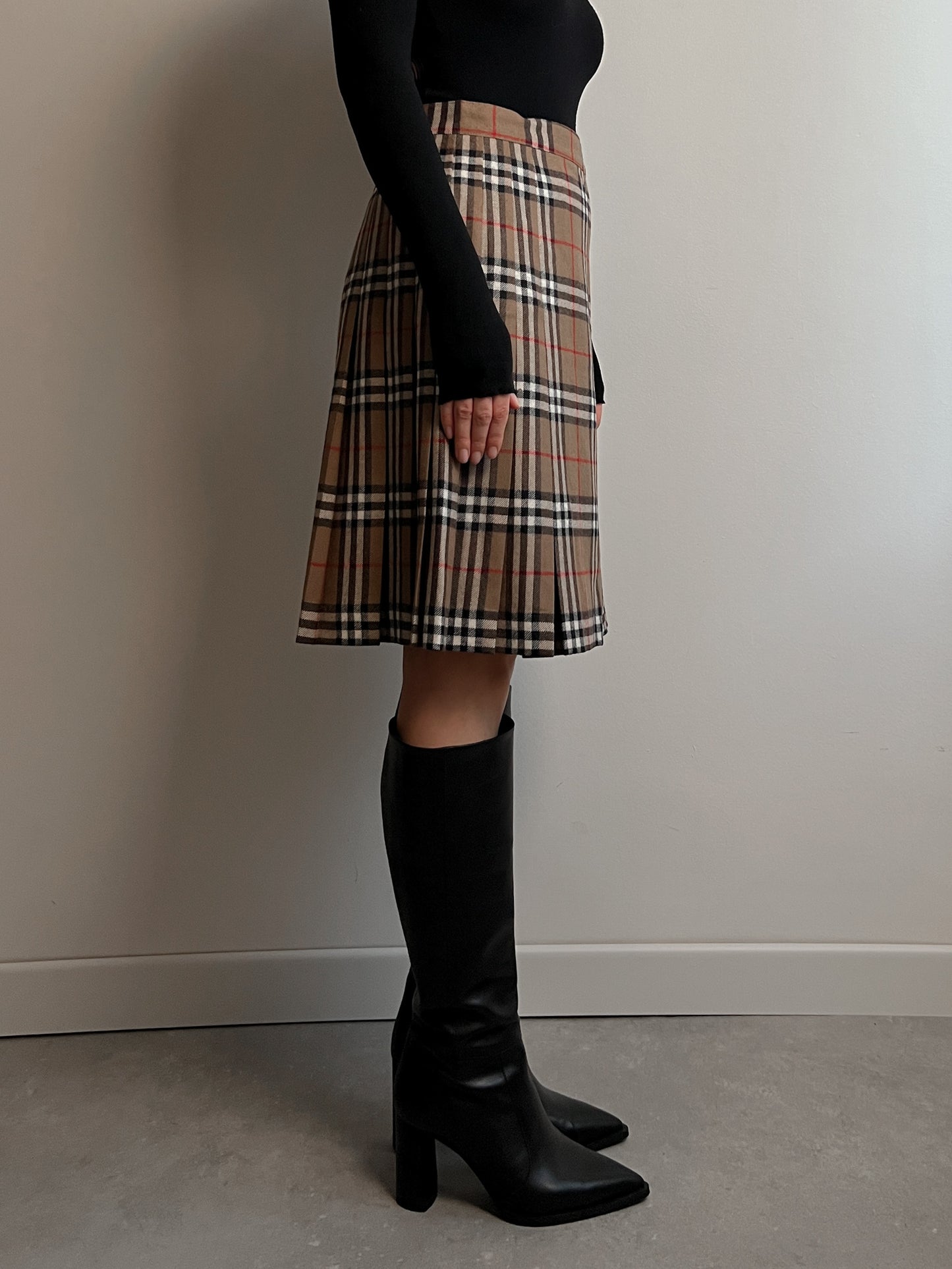 Pure wool pleated tartan skirt