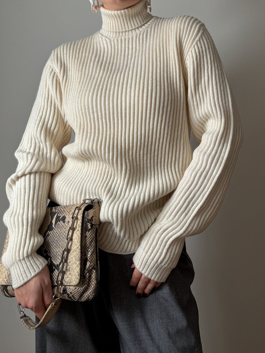 Hugo Boss pure wool ivory pull