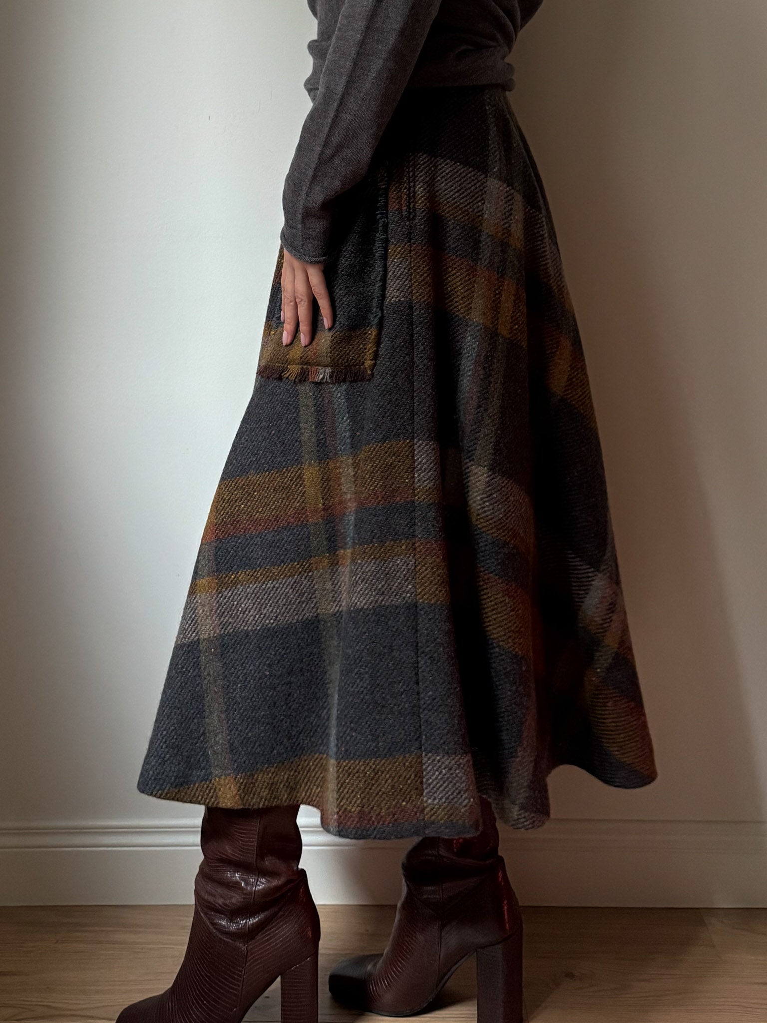 Pure wool check skirt