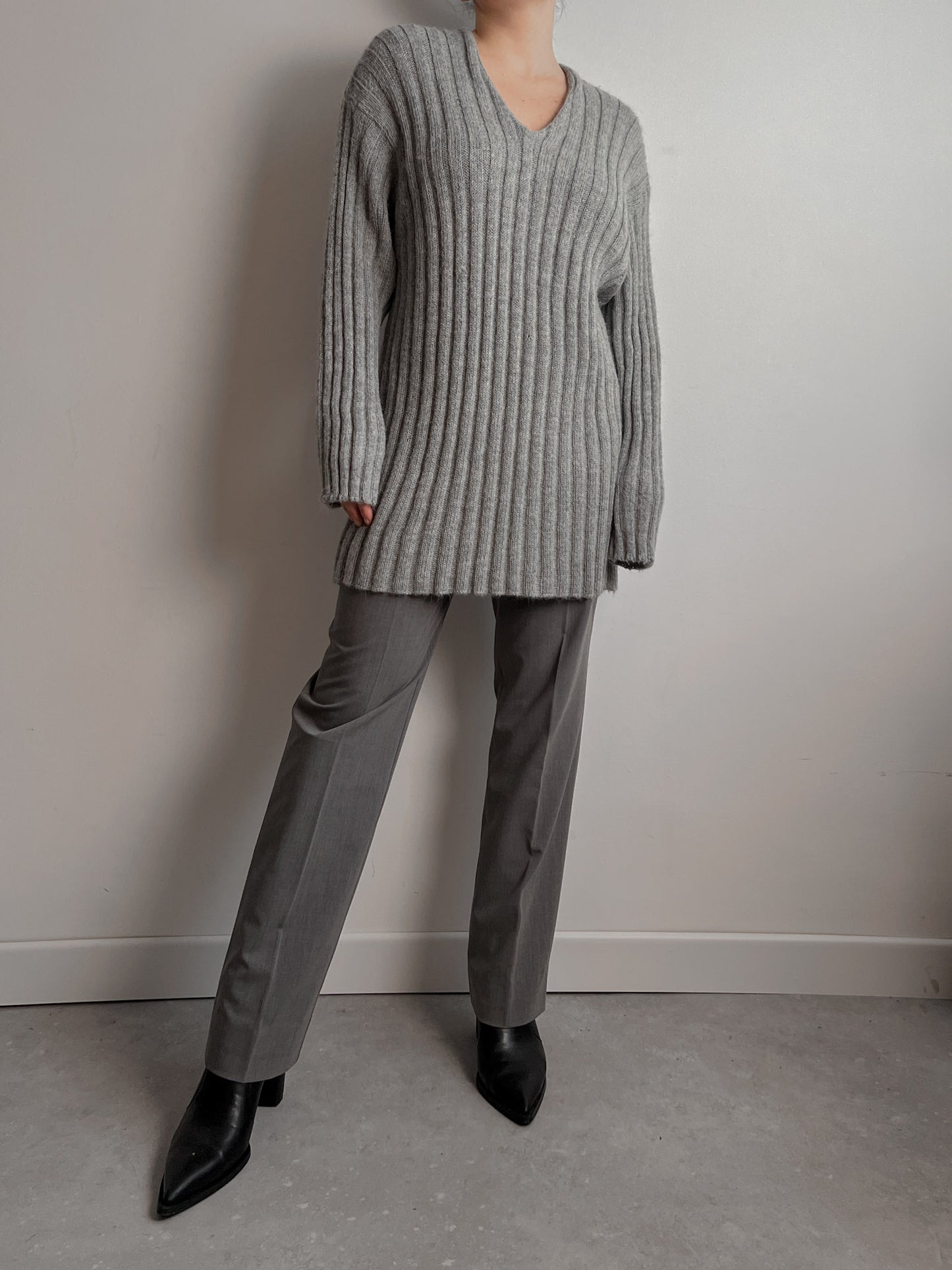 Pure wool grey long sweater