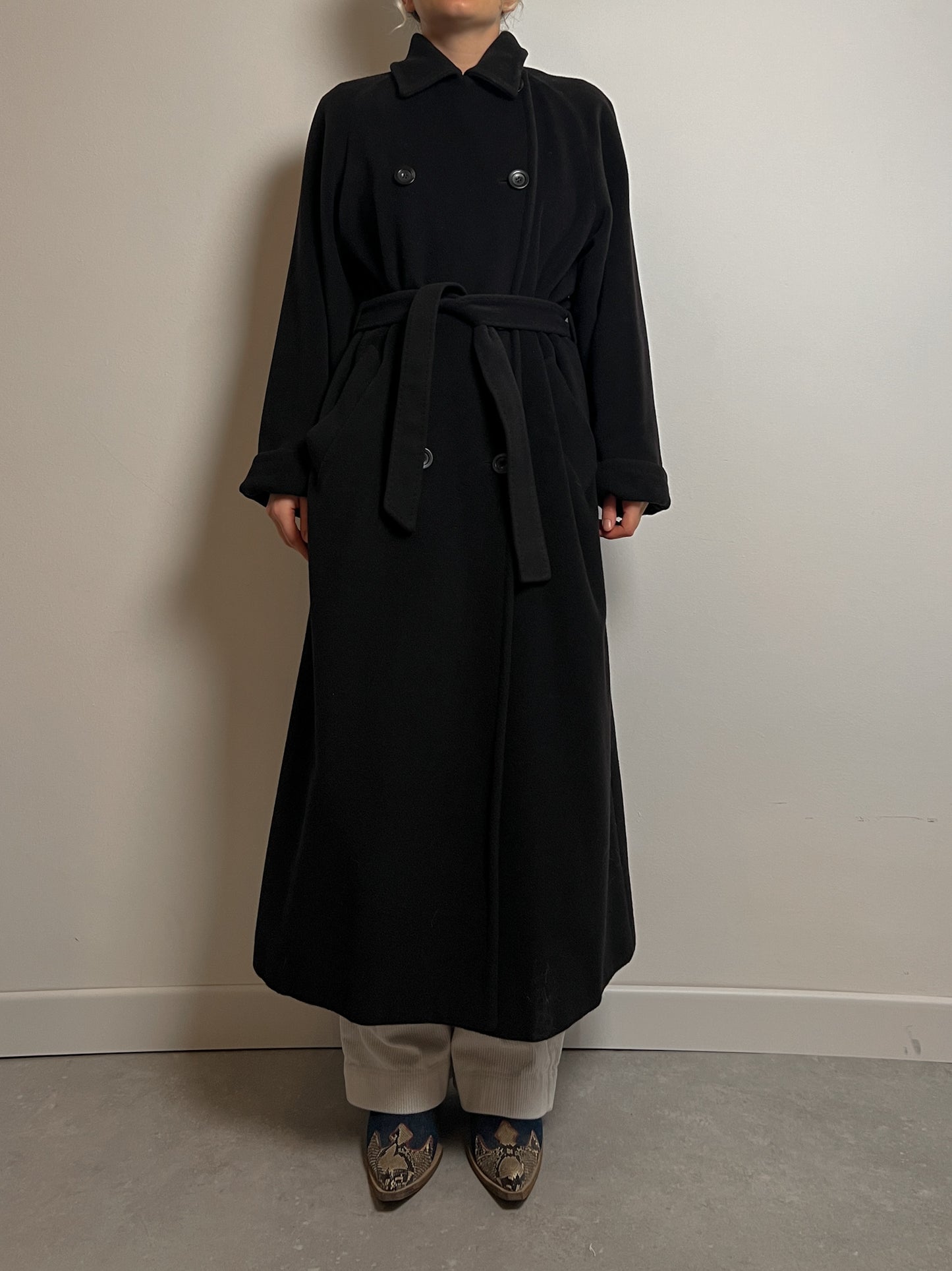 Max Mara wool and cashmere black coat