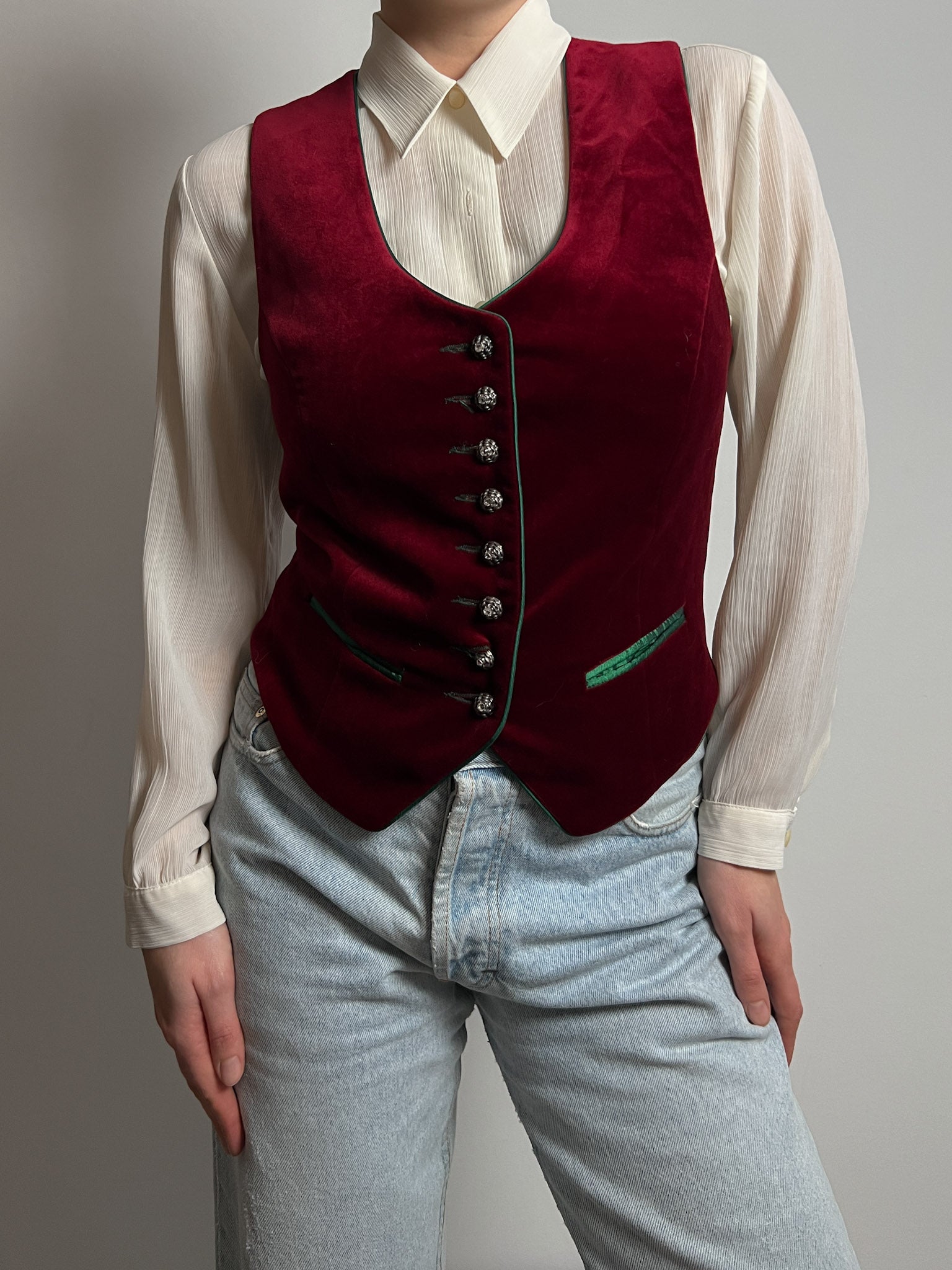 Pure velvet bordeaux vest
