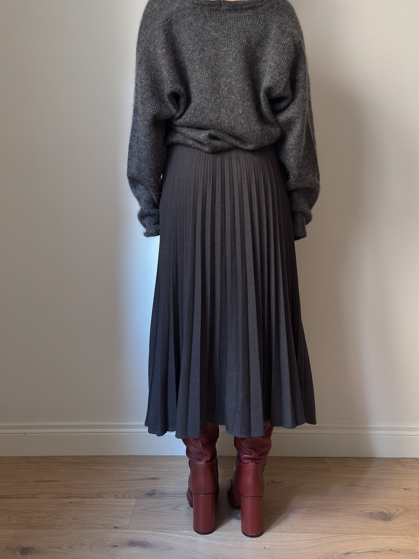 Henry Cotton's pleated skirt
